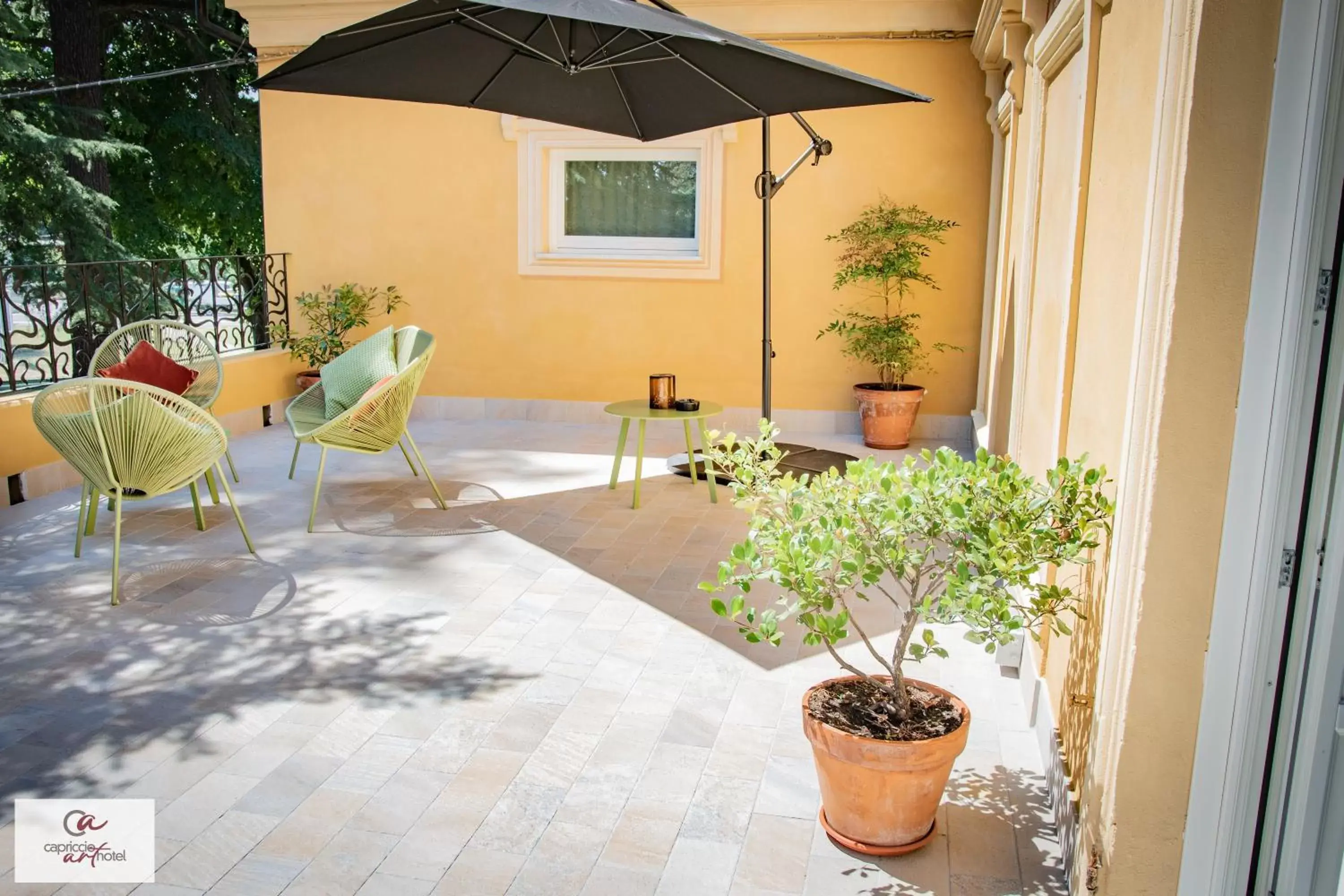 Balcony/Terrace in Capriccio Art Hotel