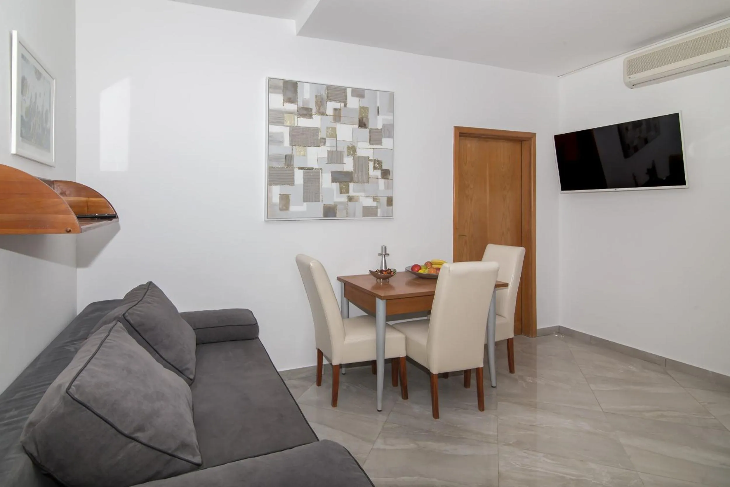 Living room in Villa Antea Apartments with Free Parking