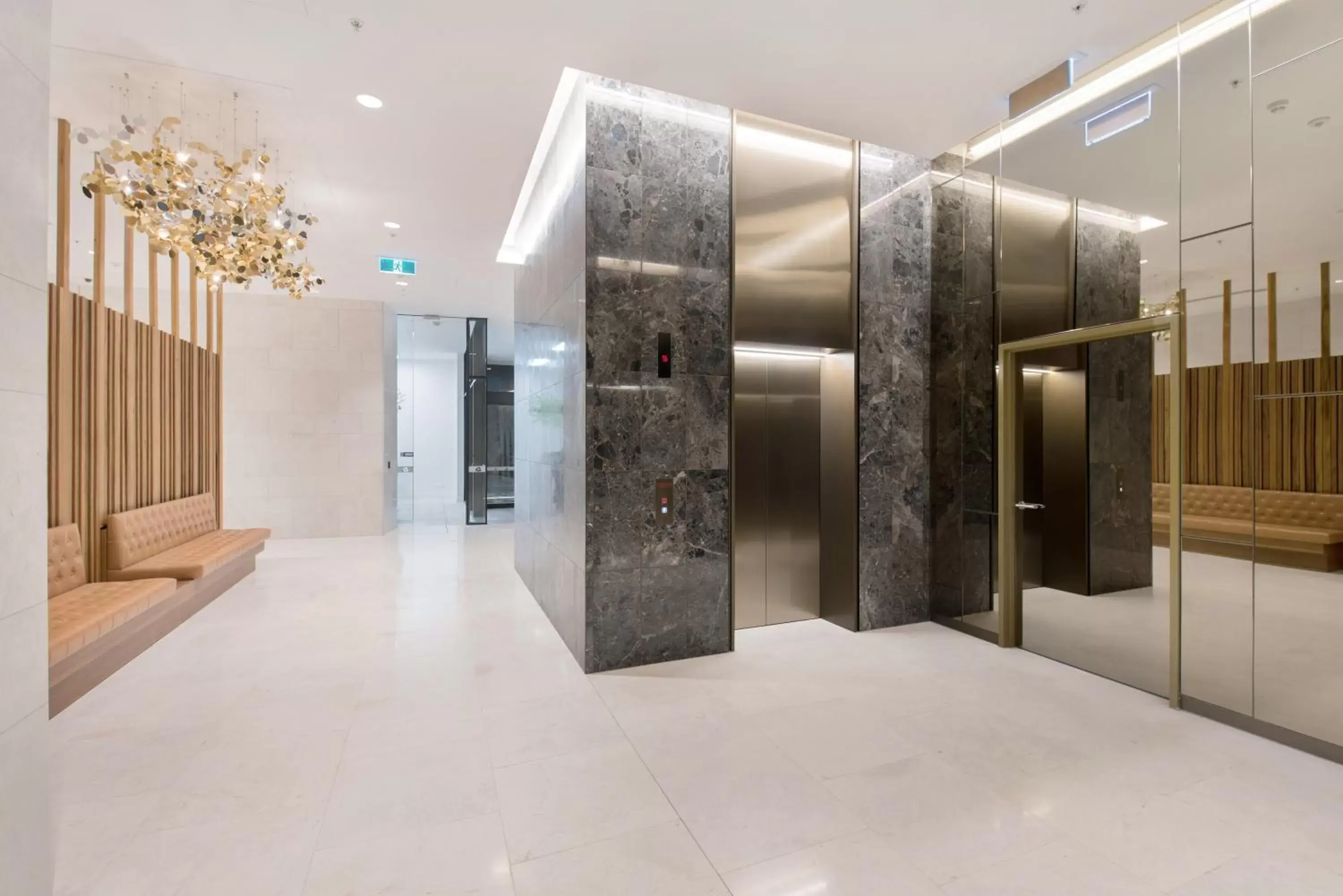 Property building in Brisbane Skytower by CLLIX Property building in Brisbane Skytower by CLLIX