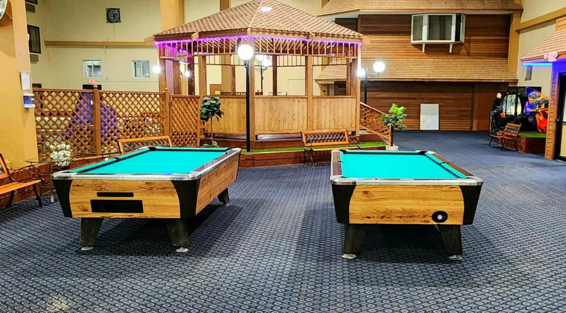 Billiard, Billiards in Katahdin Inn & Suites