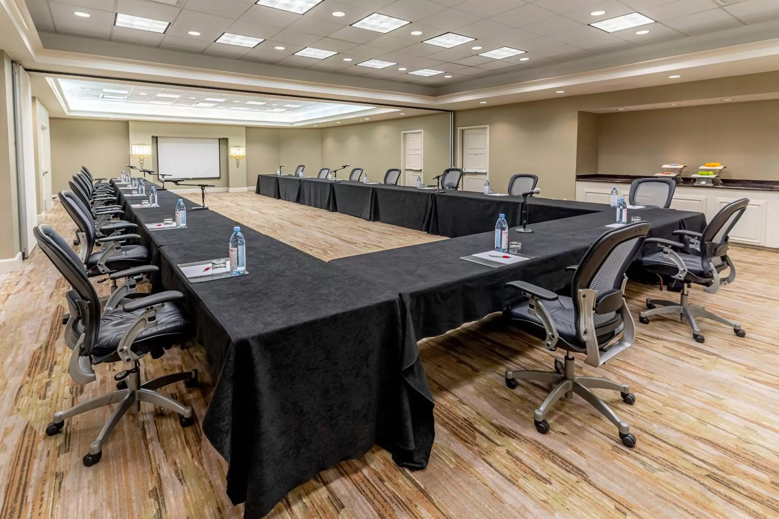 Meeting/conference room in Dallas-Addison Marriott Quorum by the Galleria