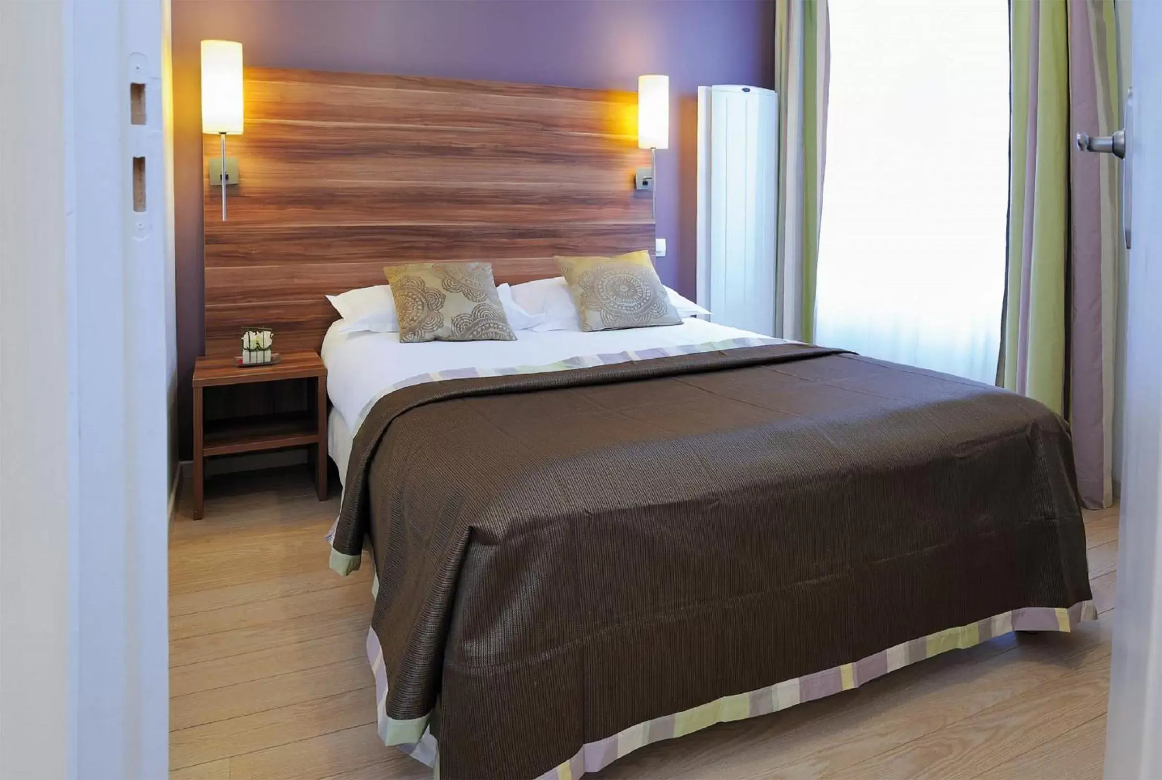 Bedroom, Bed in Residhome Paris Saclay " Bures sur Yvette " Bedroom, Bed in Residhome Paris Saclay " Bures sur Yvette "