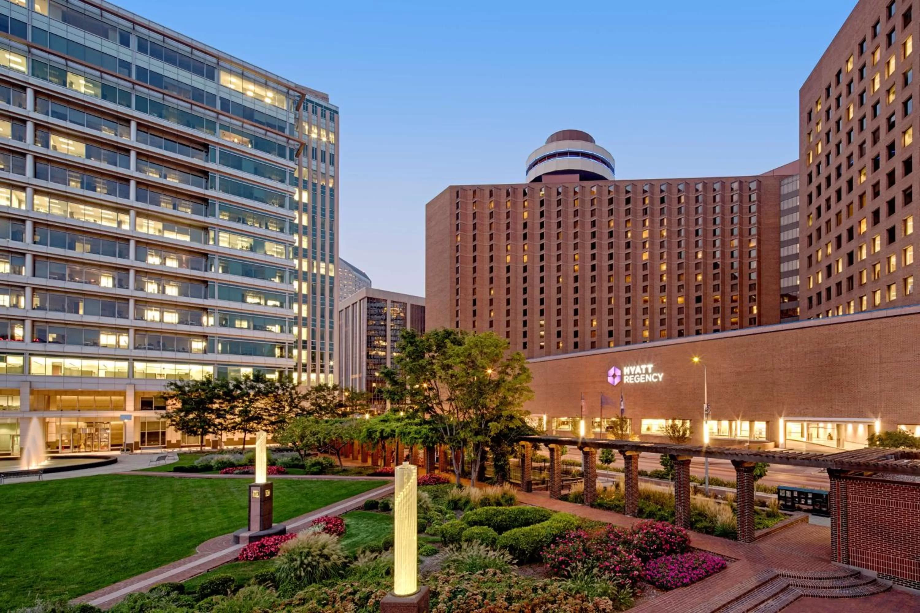 Property building in Hyatt Regency Indianapolis