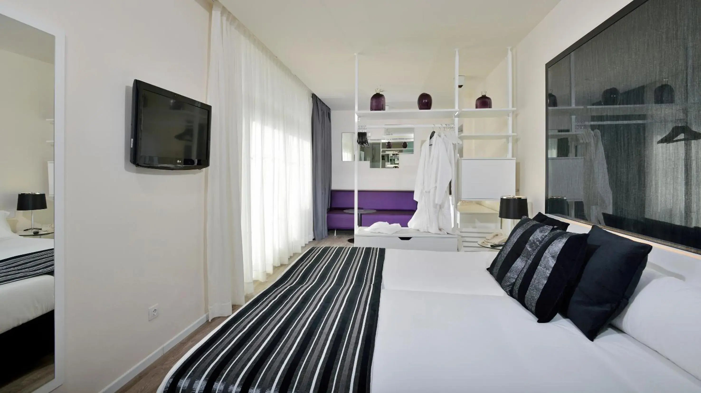 Bedroom in Melia South Beach