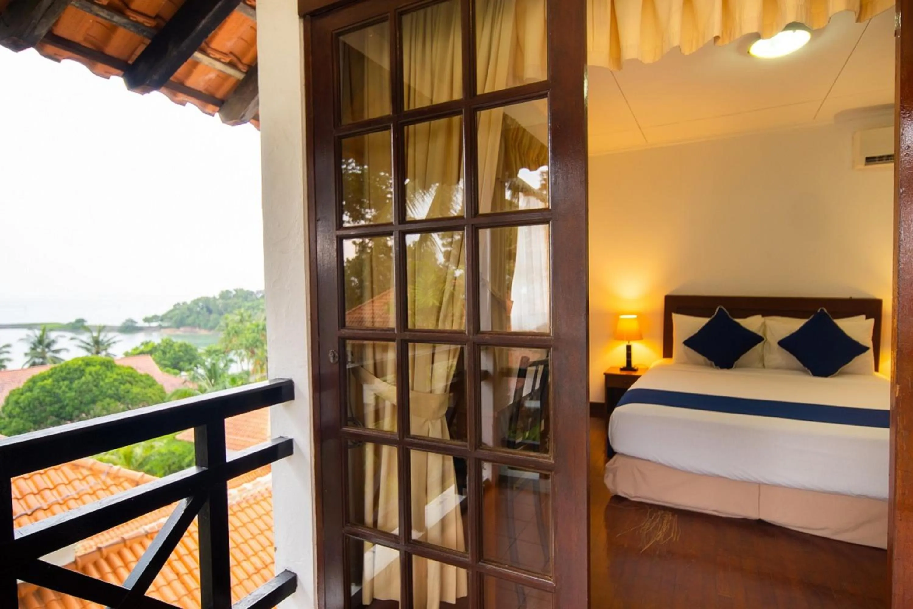 Bed in Nongsa Point Marina