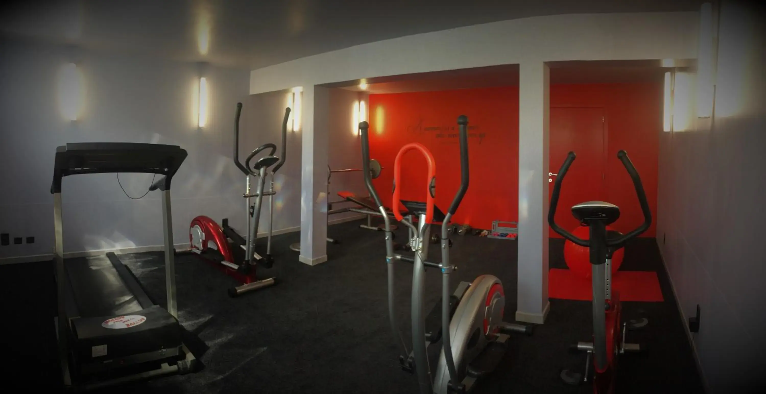 Fitness centre/facilities, Fitness Center/Facilities in Axis Hotel