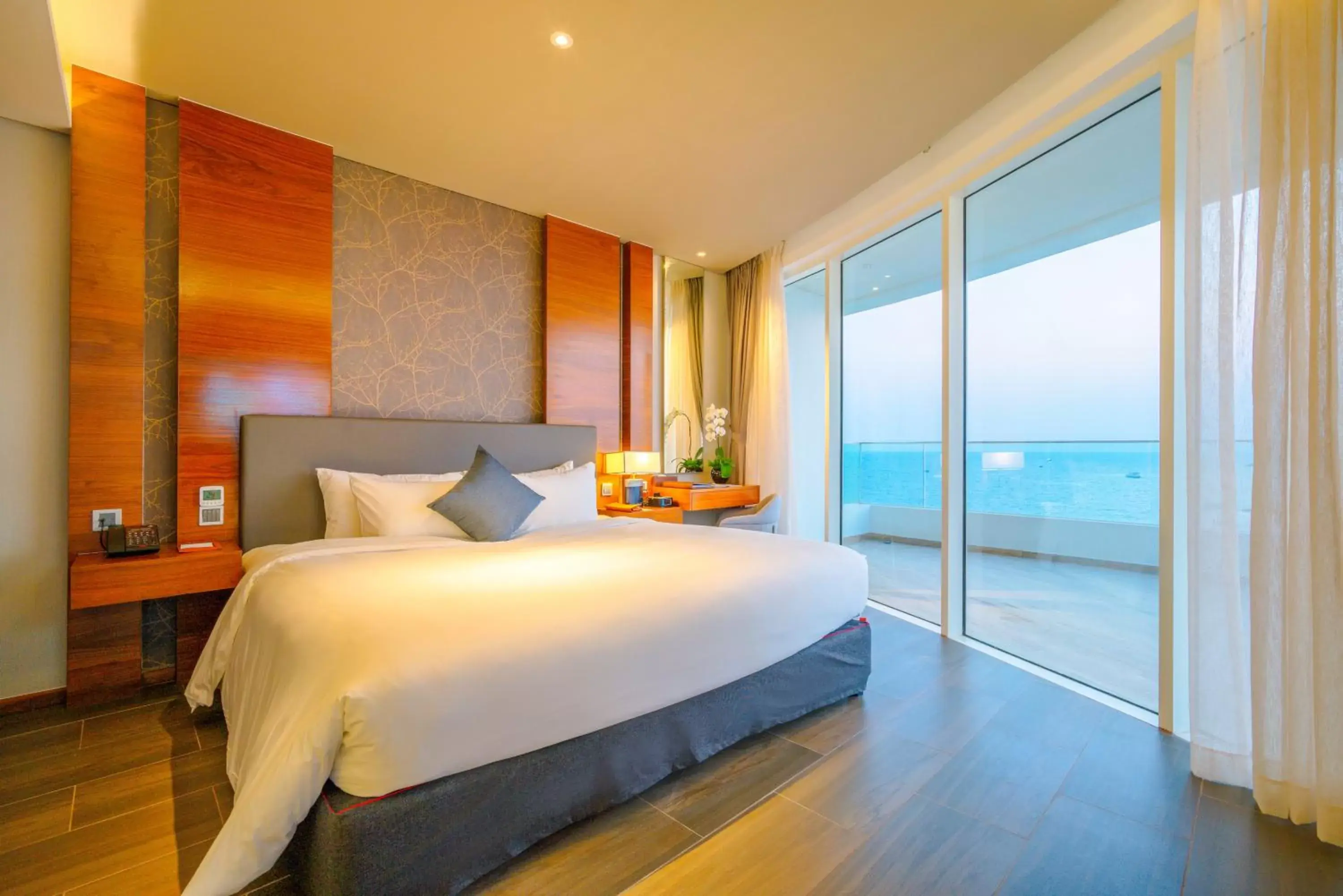 Executive Suite Ocean View with one time body massage (40min) for 2 guests in Seashells Phu Quoc Hotel & Spa