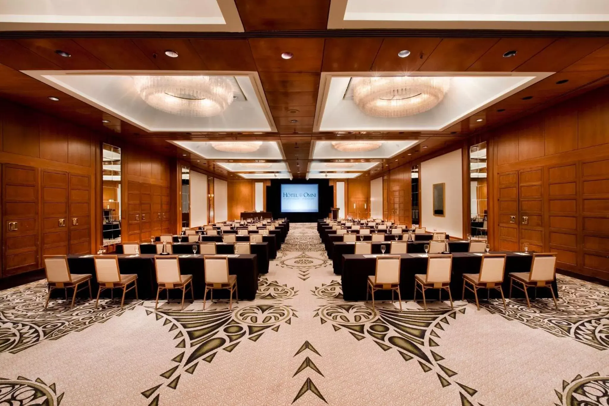 Meeting/conference room in Omni Mont-Royal Hotel