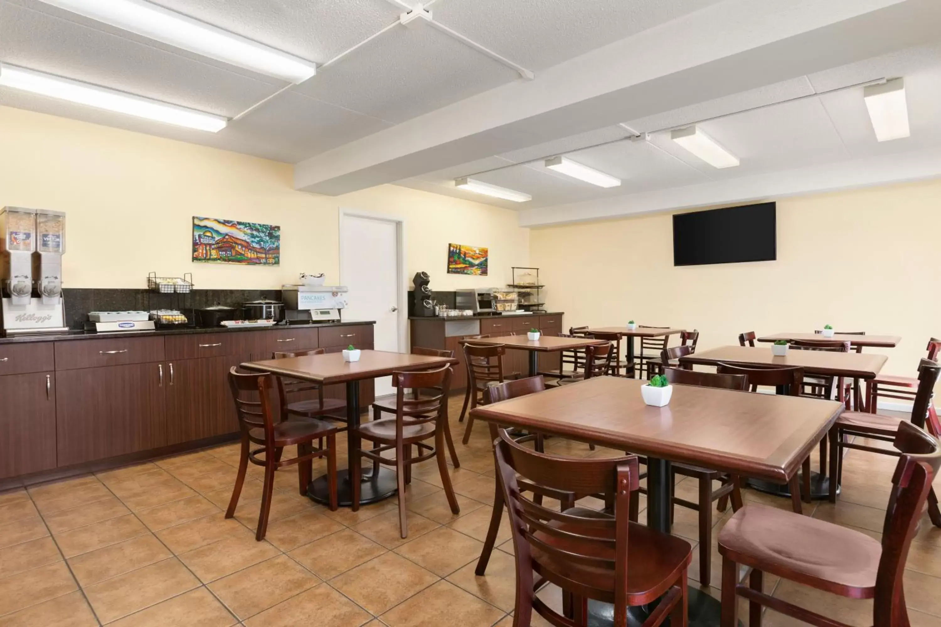 Continental breakfast, Restaurant/Places to Eat in Days Inn by Wyndham Miramichi NB