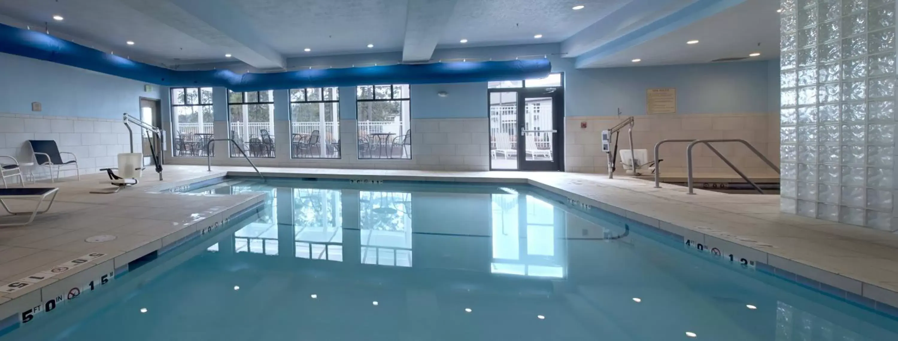 Swimming Pool in Holiday Inn Express Hotel & Suites Coeur D'Alene I-90 Exit 11, an IHG Hotel