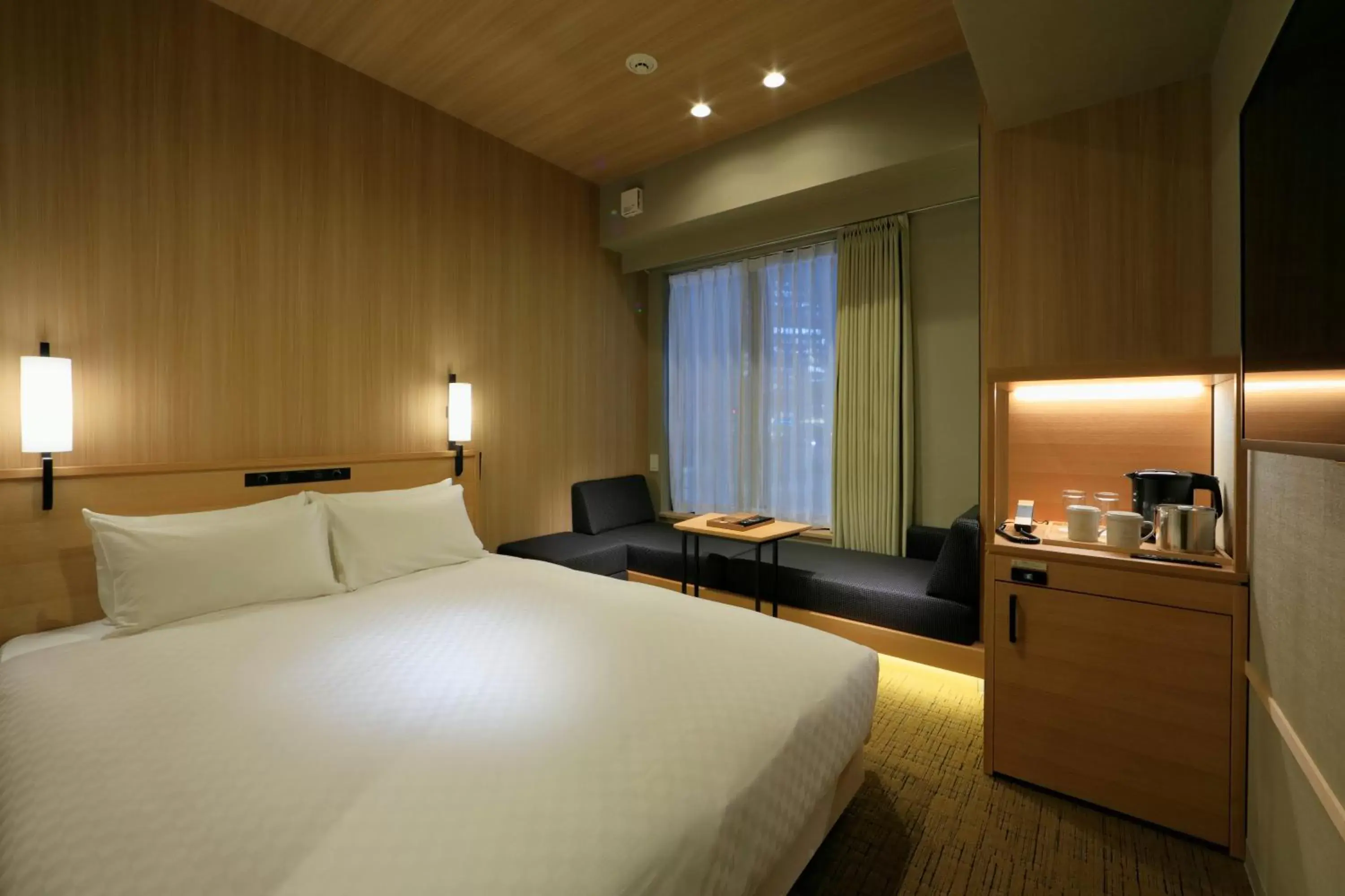 Bedroom, Bed in Candeo Hotels Kobe Tor Road