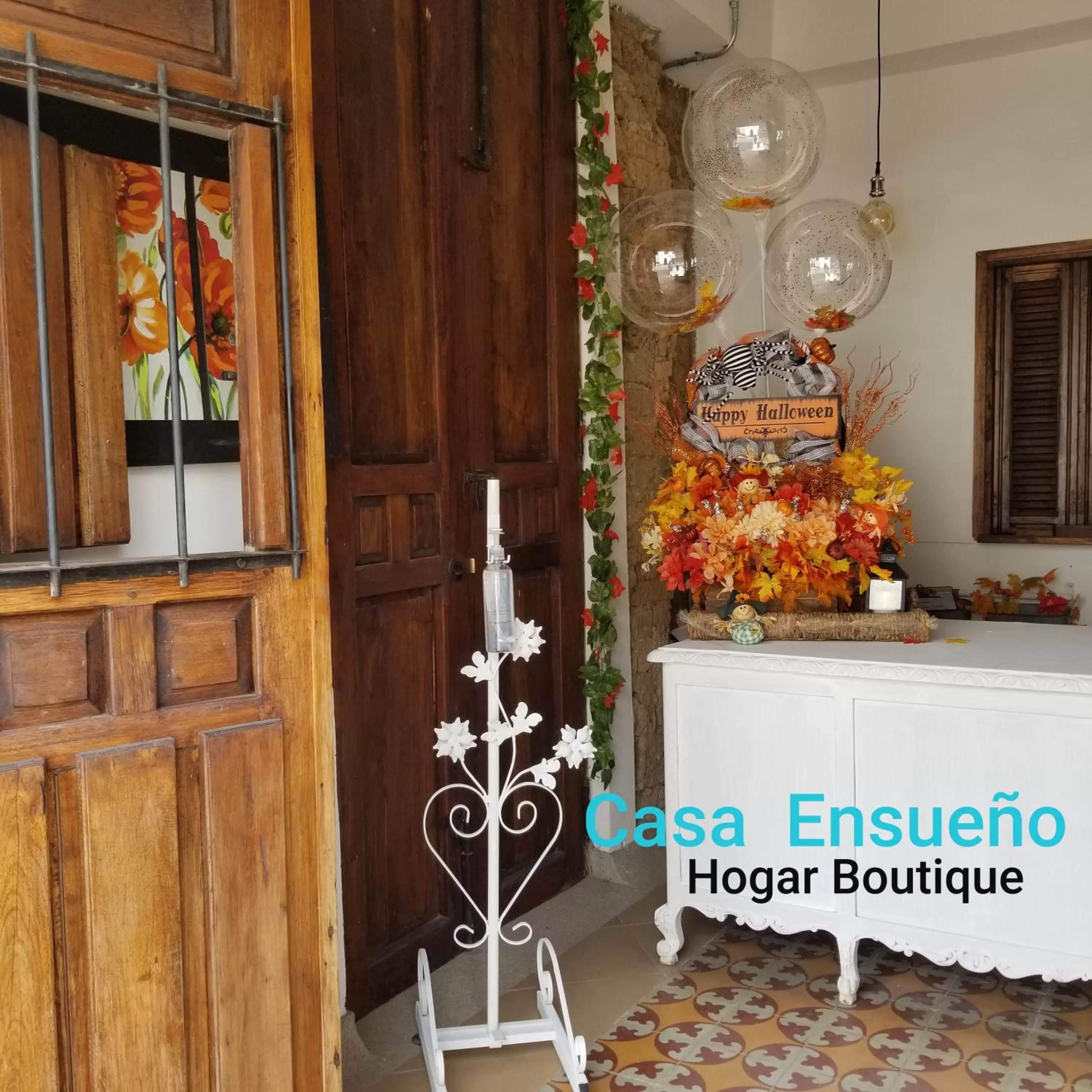 Property logo or sign in Casa Ensueño Hogar Boutique