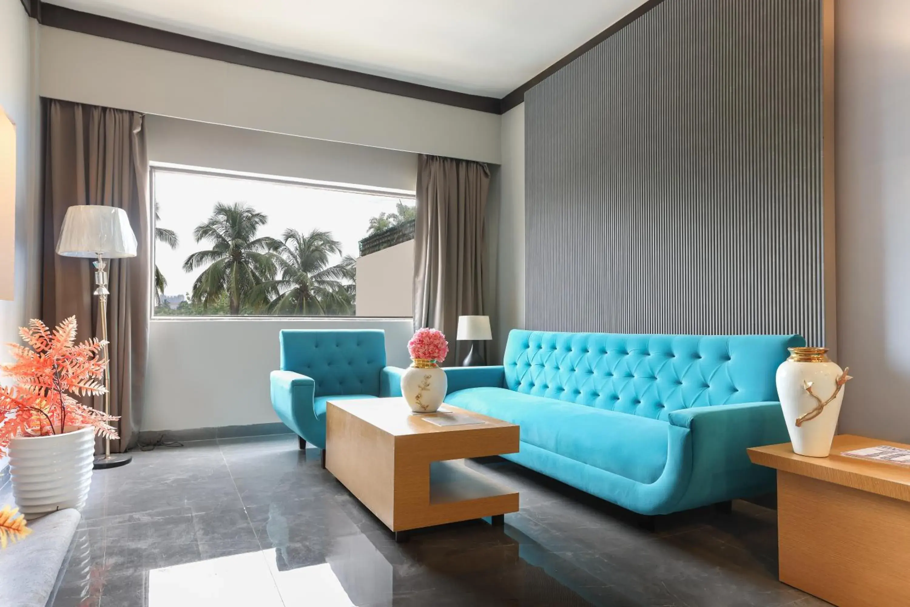 Living room, Seating Area in Hotel Pal Heights