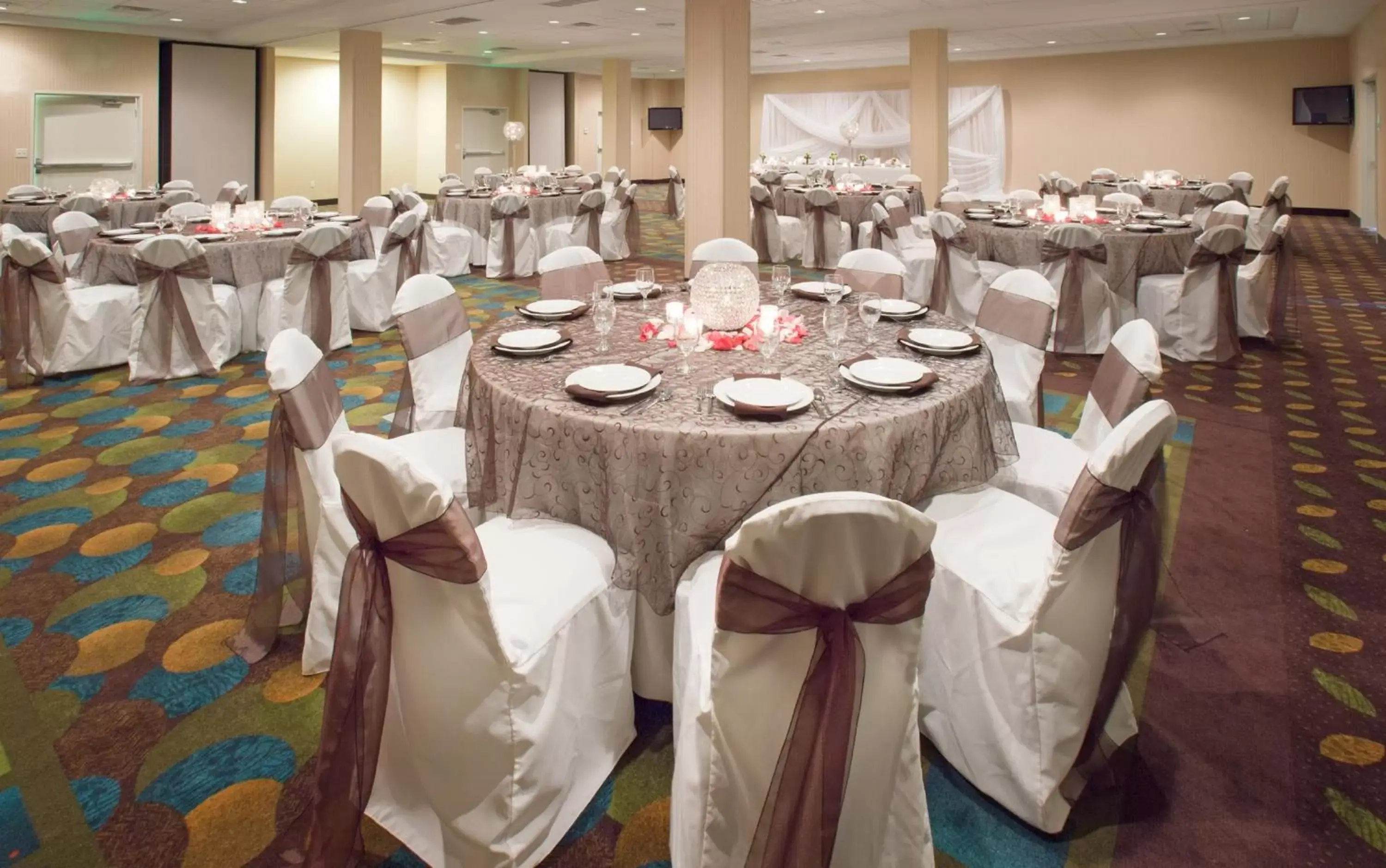 Banquet/Function facilities, Banquet Facilities in Holiday Inn Lincoln Southwest, an IHG Hotel