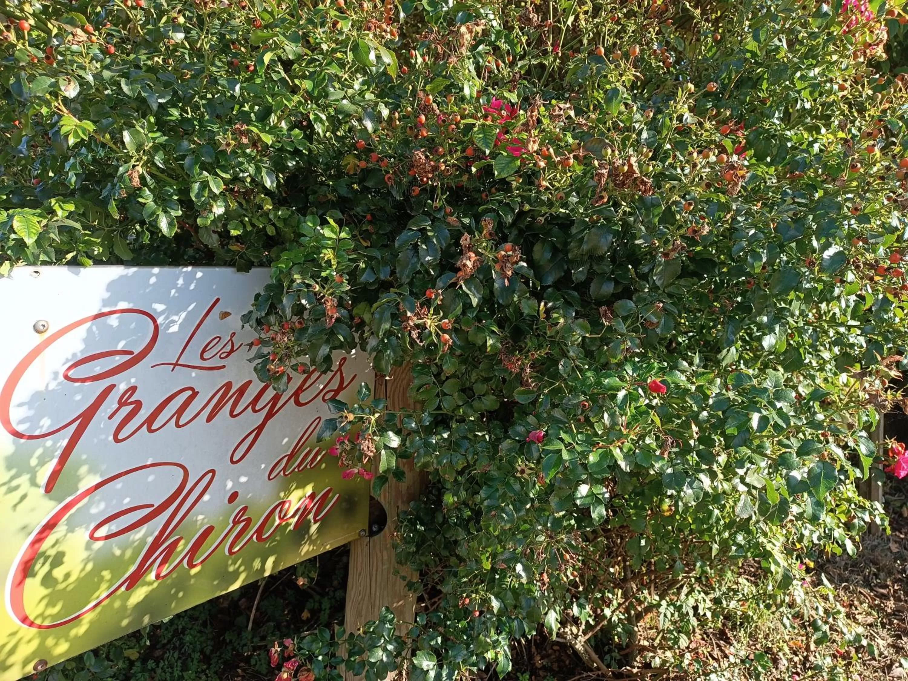 Property Logo/Sign in Les granges du chiron