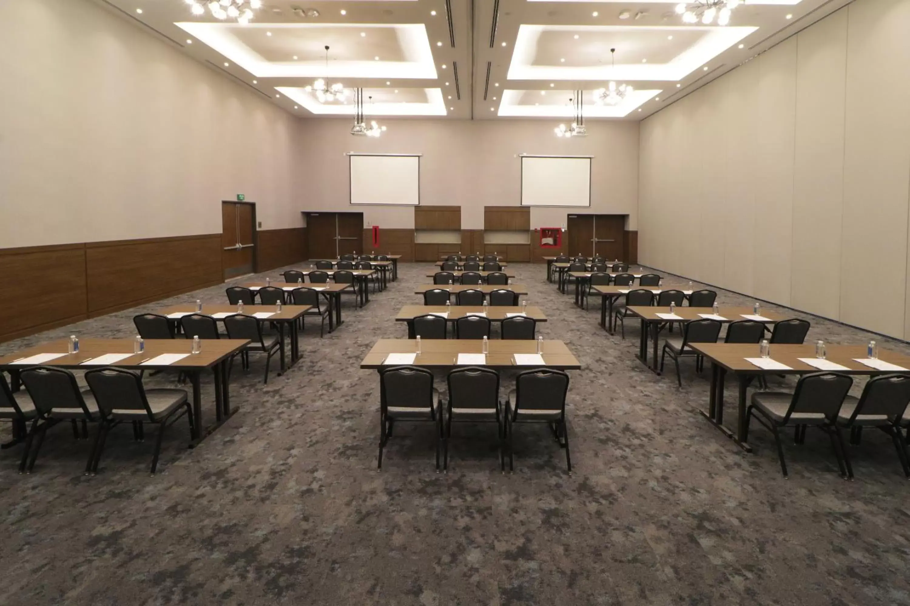 Meeting/conference room in Culiacan Marriott Hotel