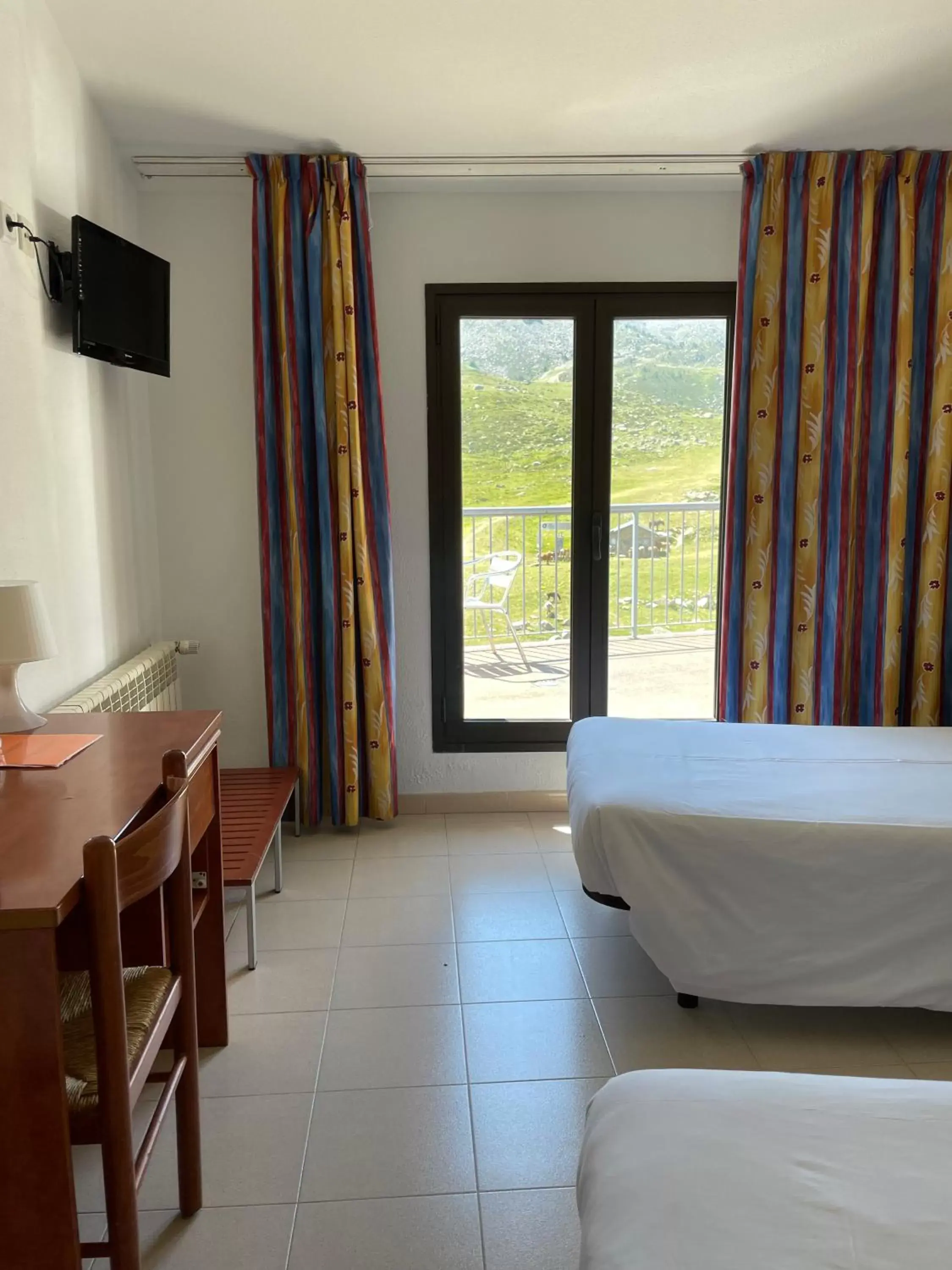 Bed in Hotel Cims Pas de La Casa Bed in Hotel Cims Pas de La Casa