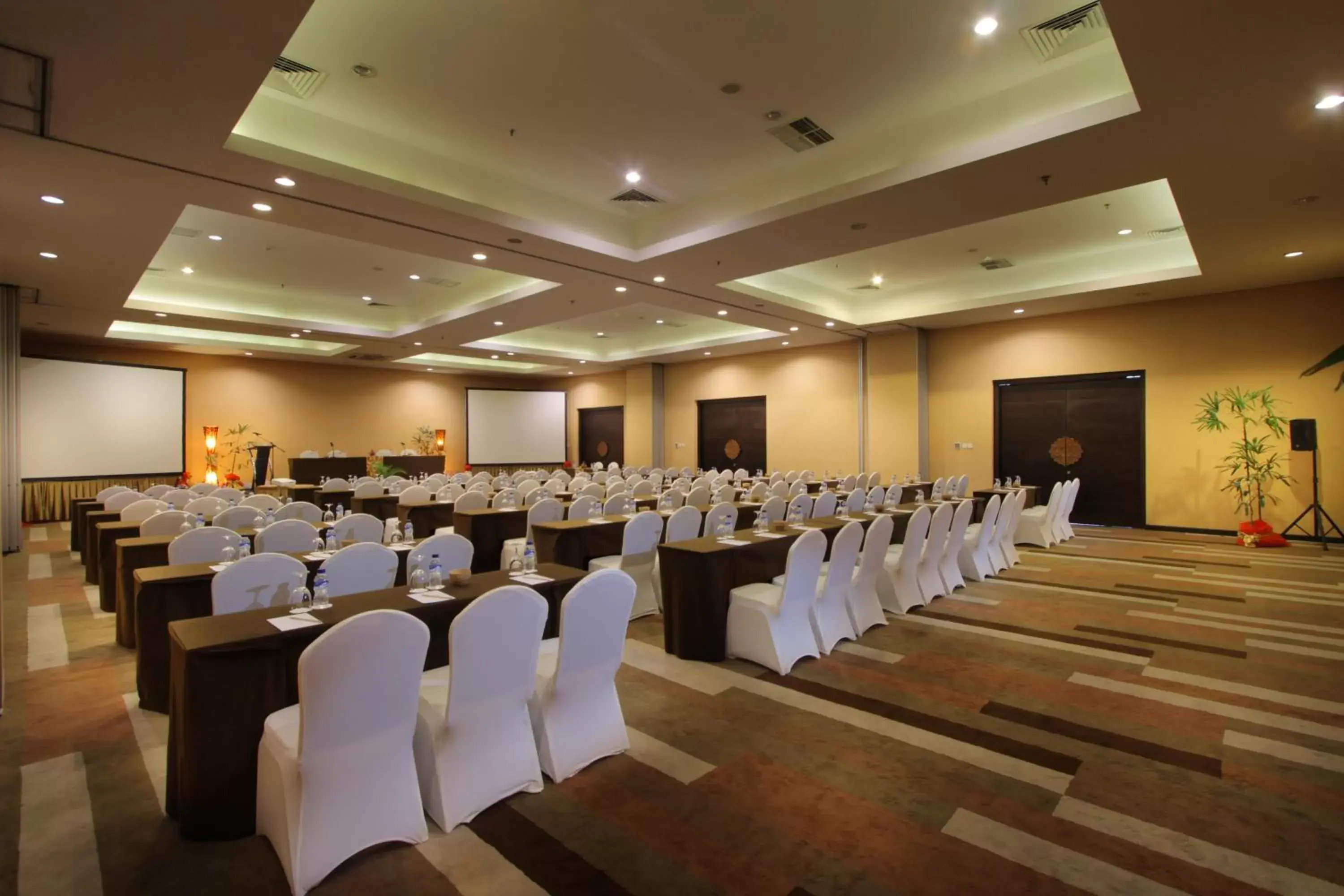 Meeting/conference room in b Hotel Bali & Spa