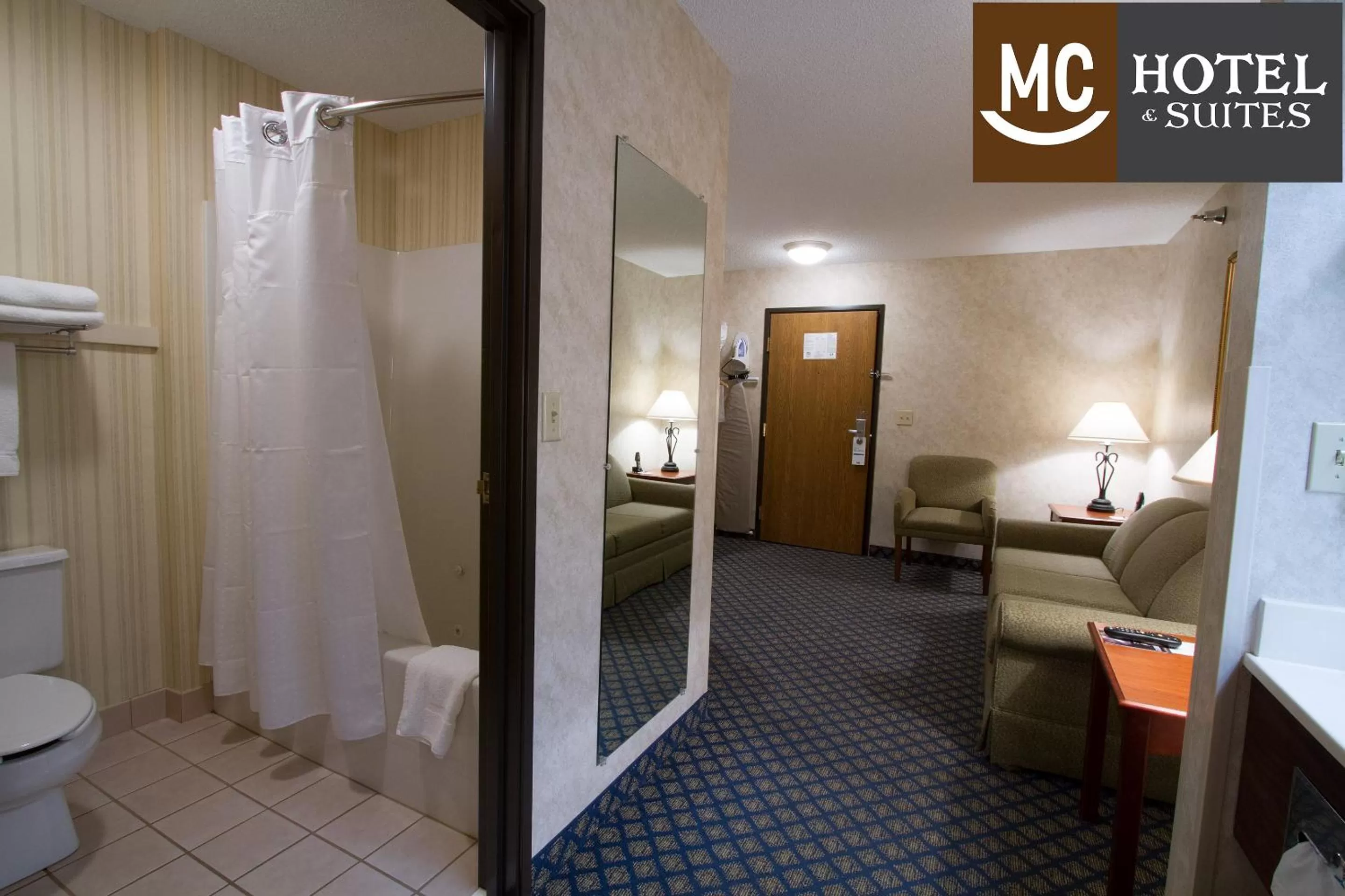 Bathroom, Bed in Miles City Hotel & Suites