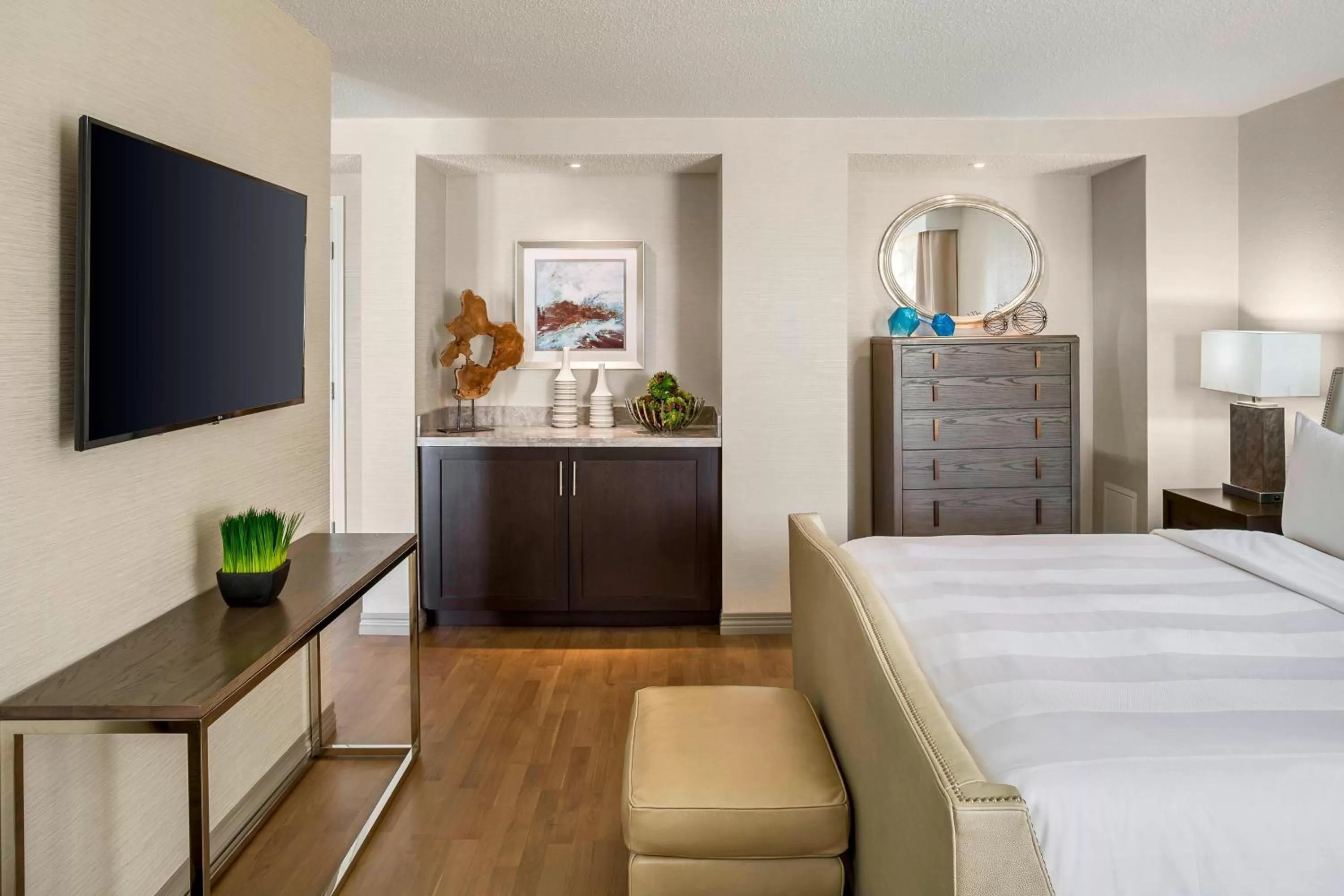 Bedroom, Bed in Charleston Marriott