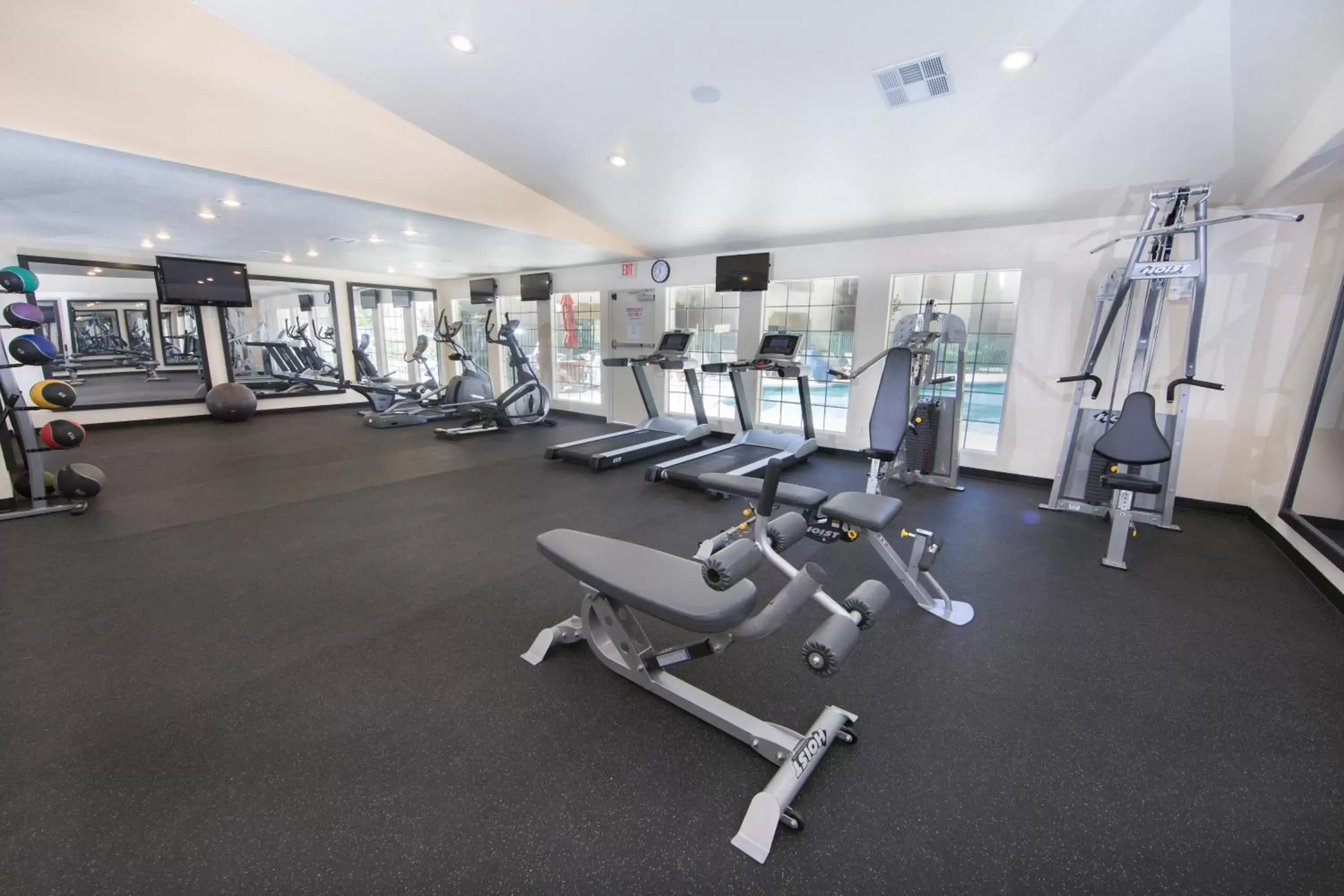 Fitness centre/facilities, Fitness Center/Facilities in Holiday Inn Club Vacations at Desert Club Resort, an IHG Hotel