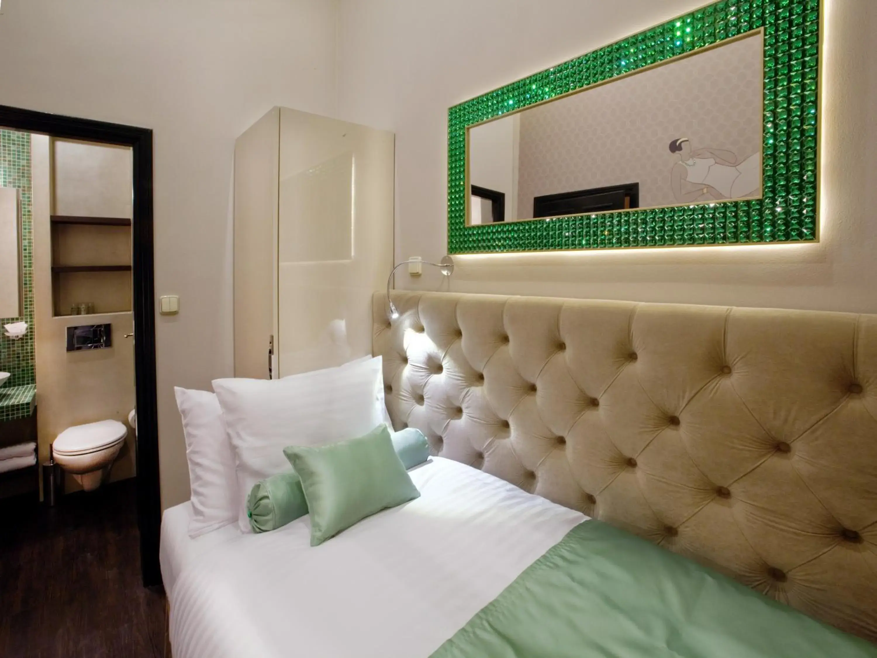 Bed, Bathroom in Design Hotel Jewel Prague