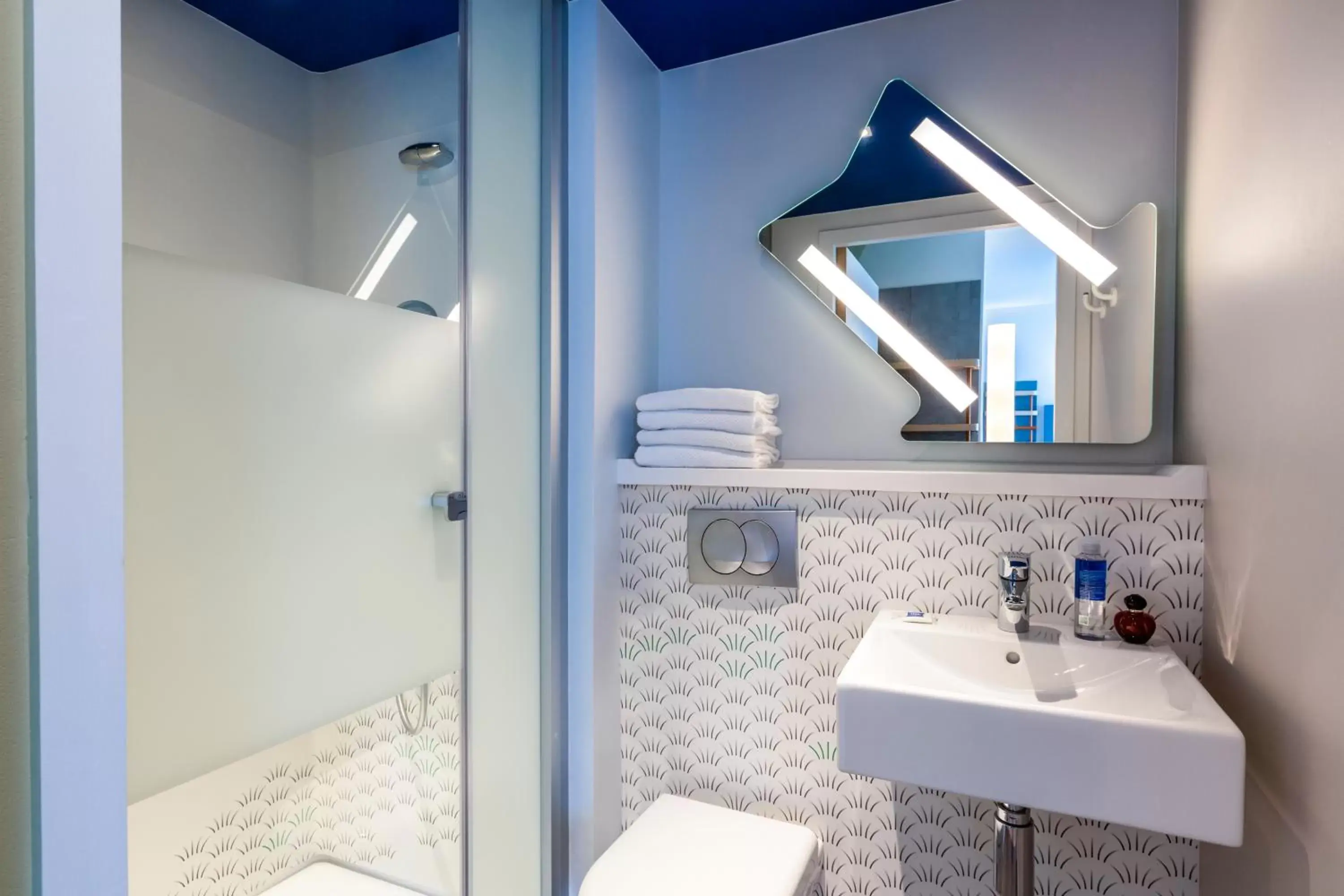 Shower, Bathroom in ibis budget Gonesse