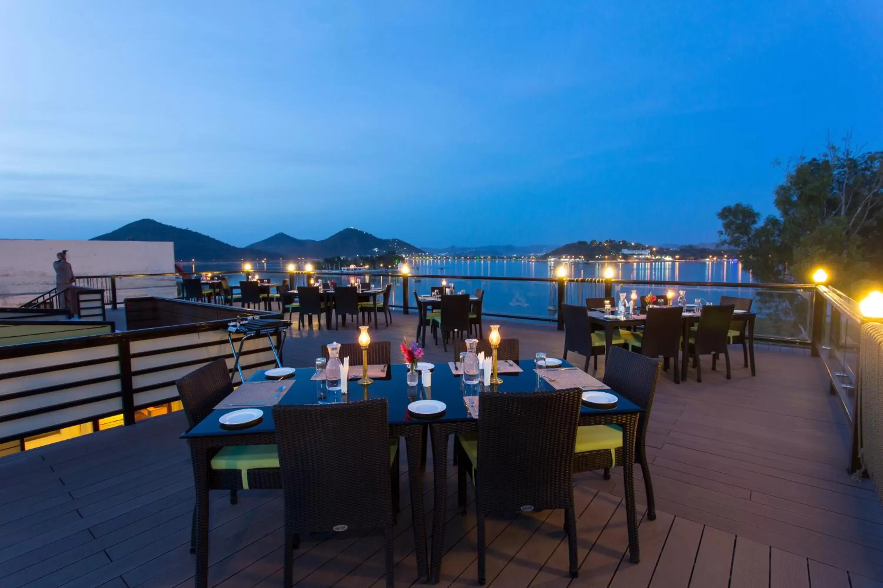 Restaurant/Places to Eat in Panna Vilas - A Lake Facing Boutique Hotel