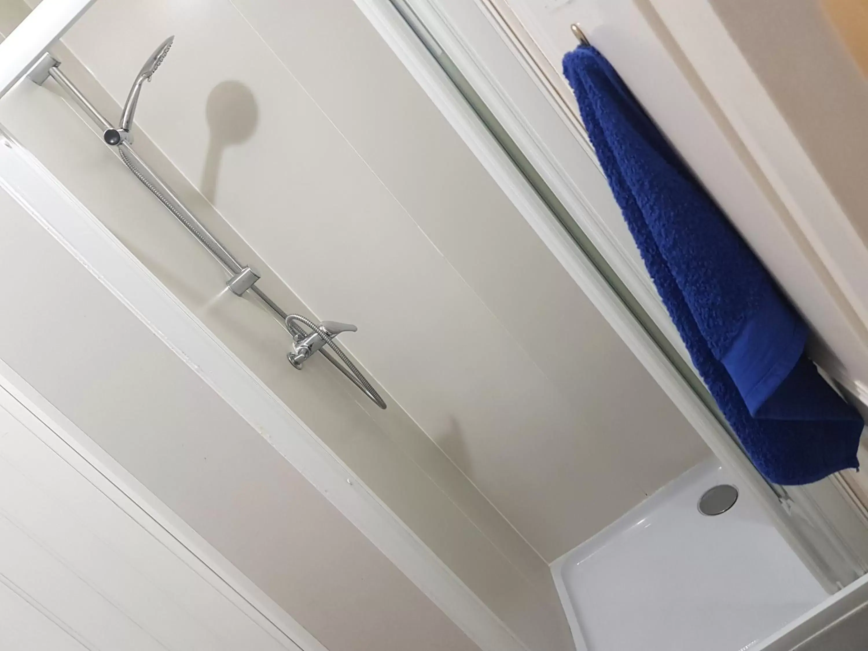 Shower, Bathroom in Fairhaven Guest Accommodation