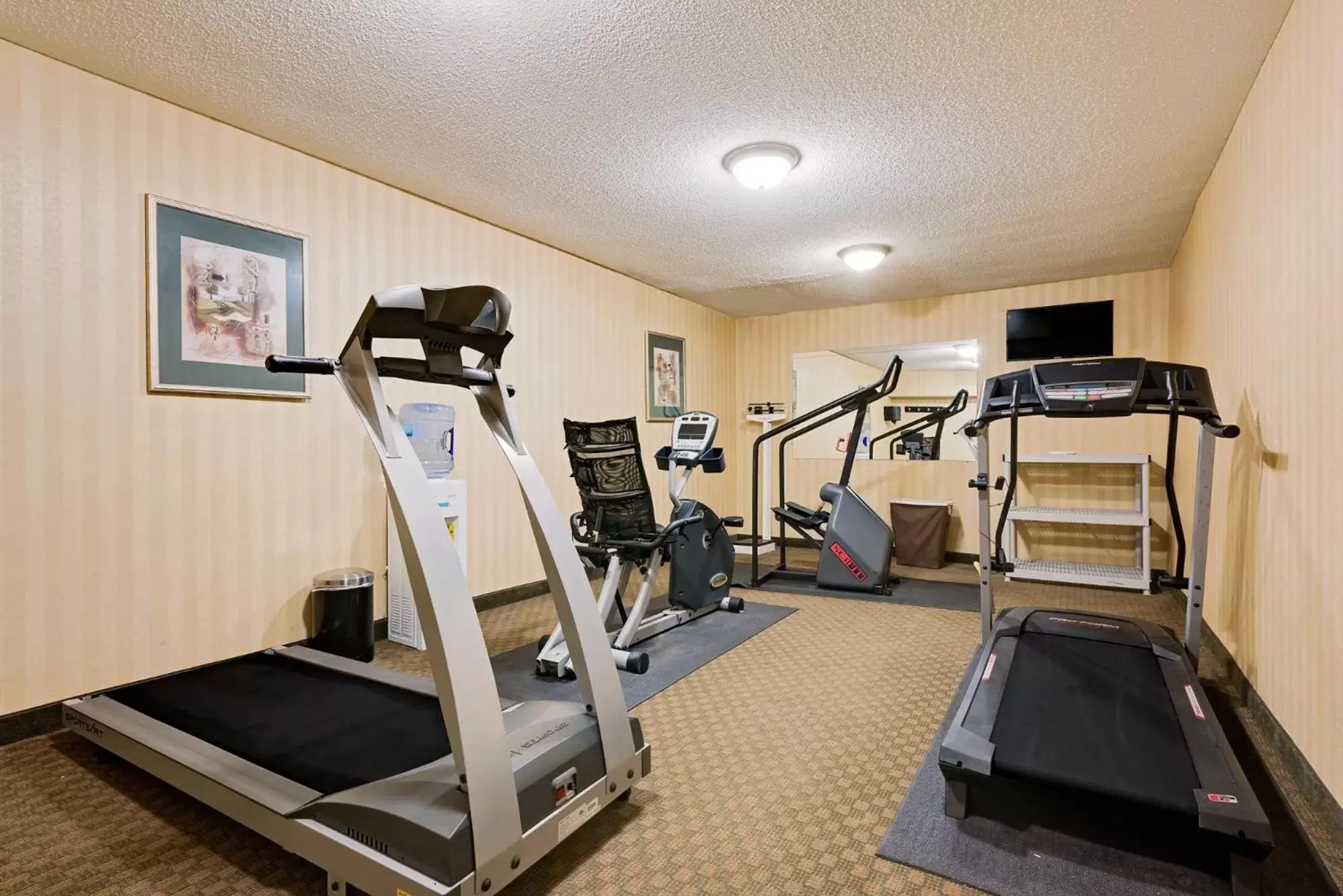 Fitness centre/facilities, Fitness Center/Facilities in Ramada by Wyndham Cleveland Airport West