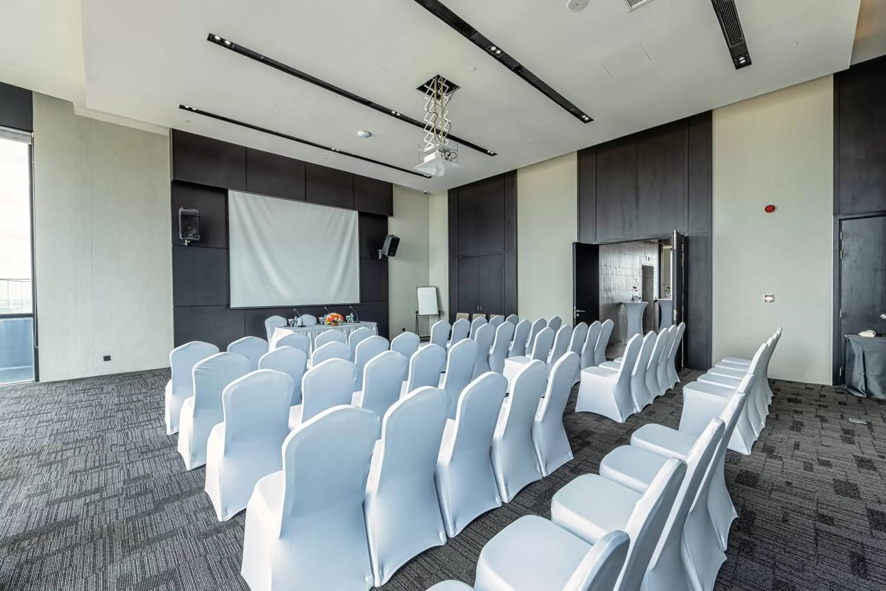 Meeting/conference room in Luxcity Hotel & Apartment