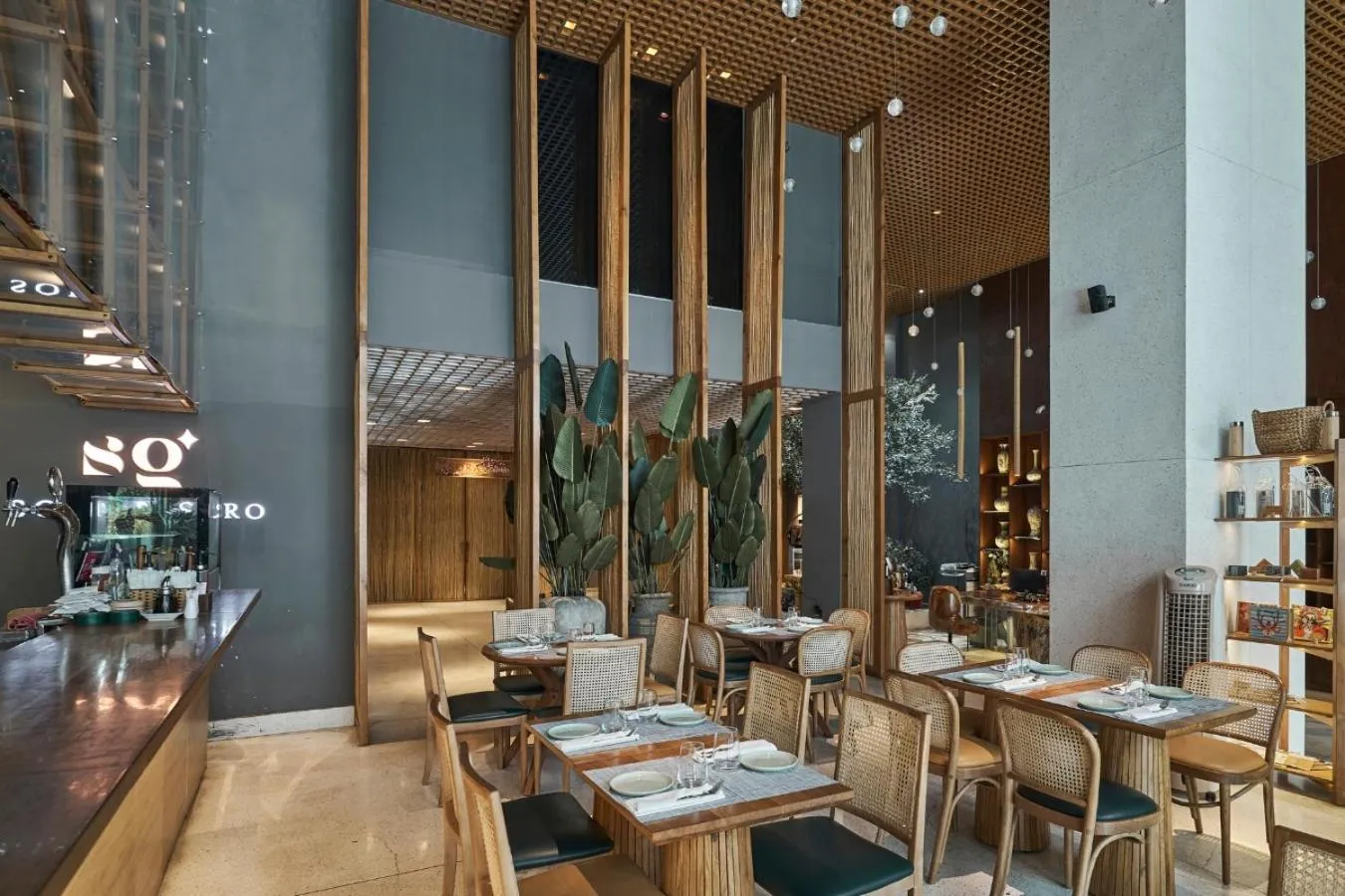 Restaurant/places to eat in Sky Gem Hotel Sora