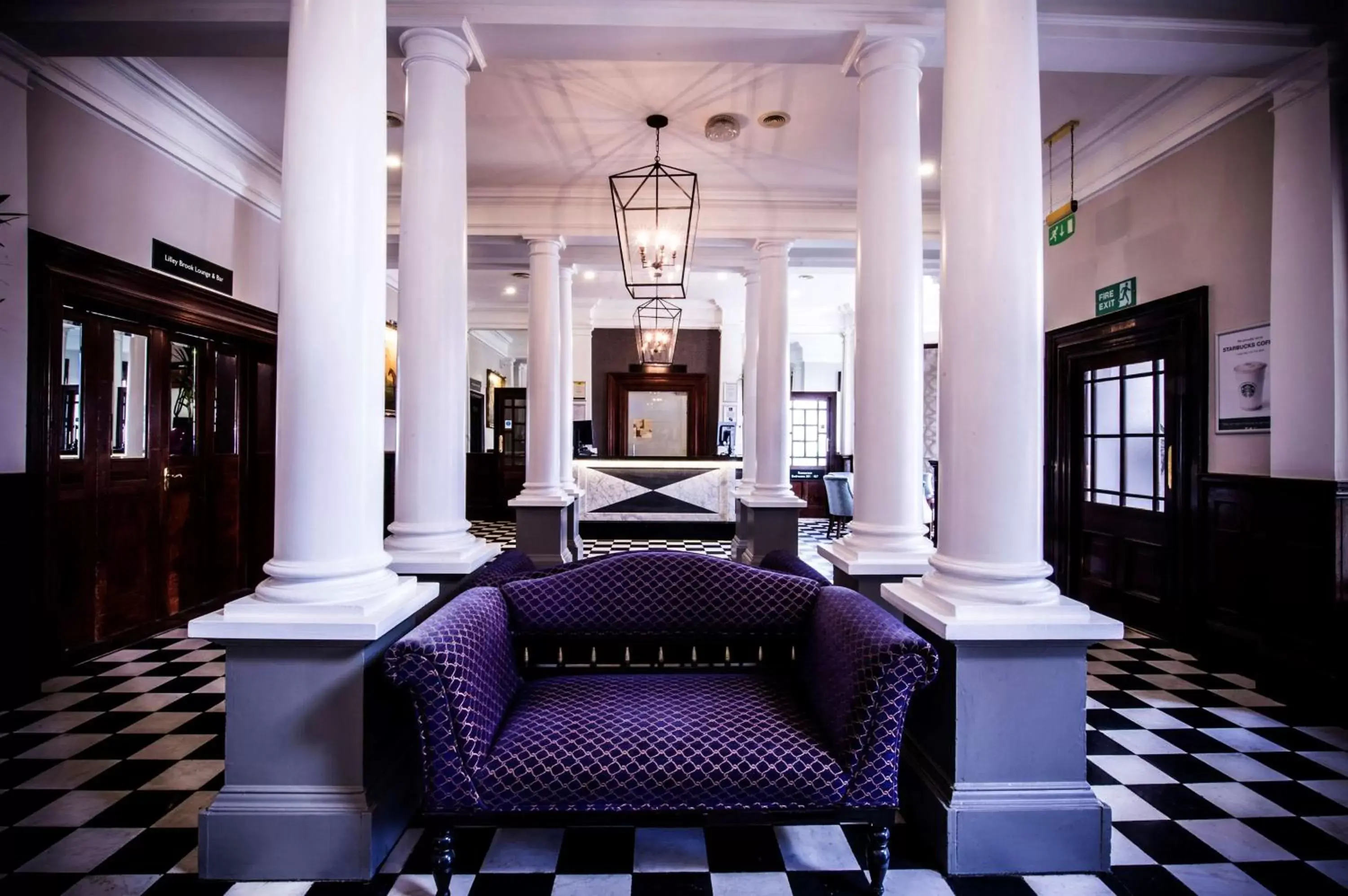 Lobby or reception, Lobby/Reception in DoubleTree by Hilton Cheltenham
