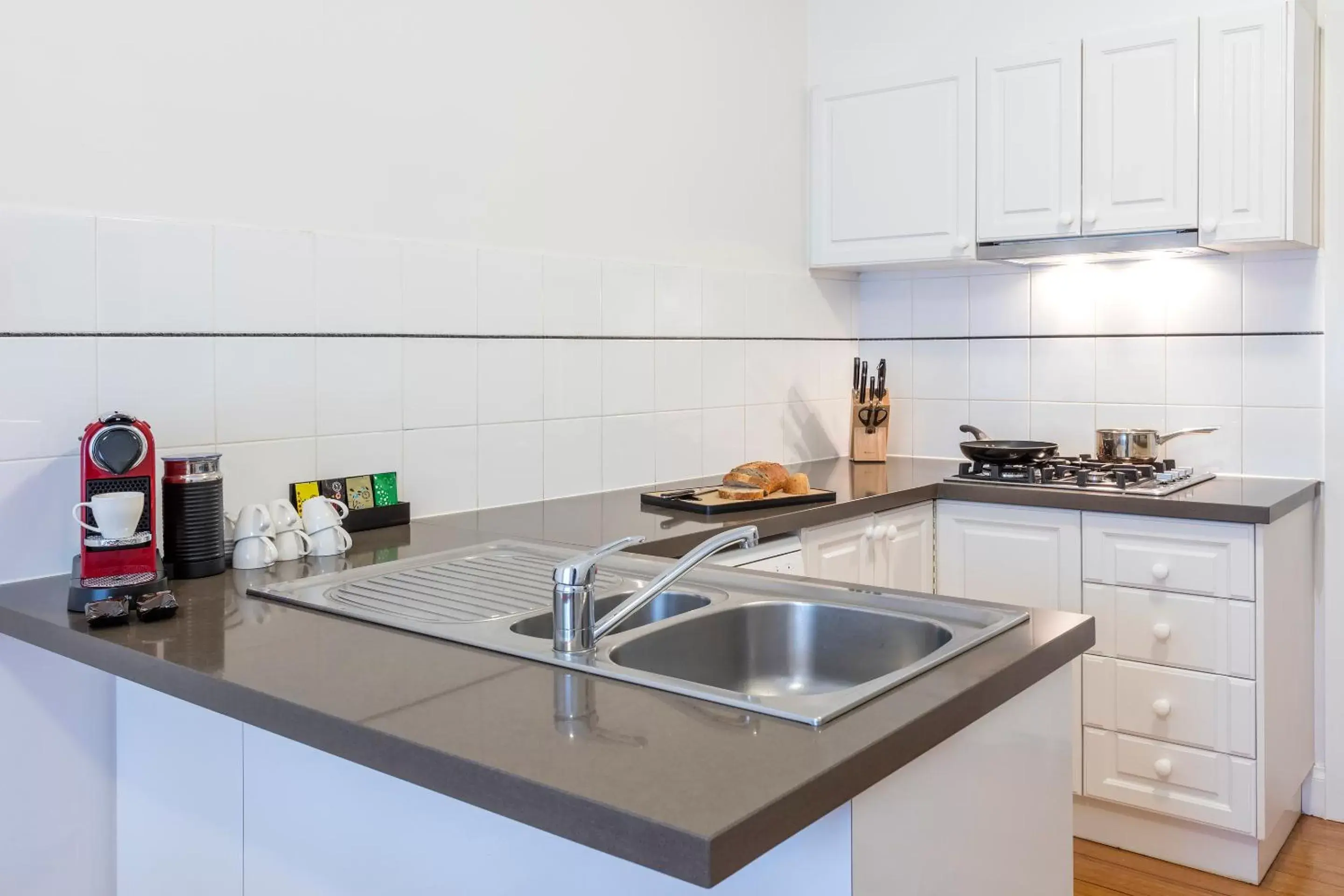 Kitchen or kitchenette, Kitchen/Kitchenette in Kimberley Gardens Hotel, Serviced Apartments and Serviced Villas