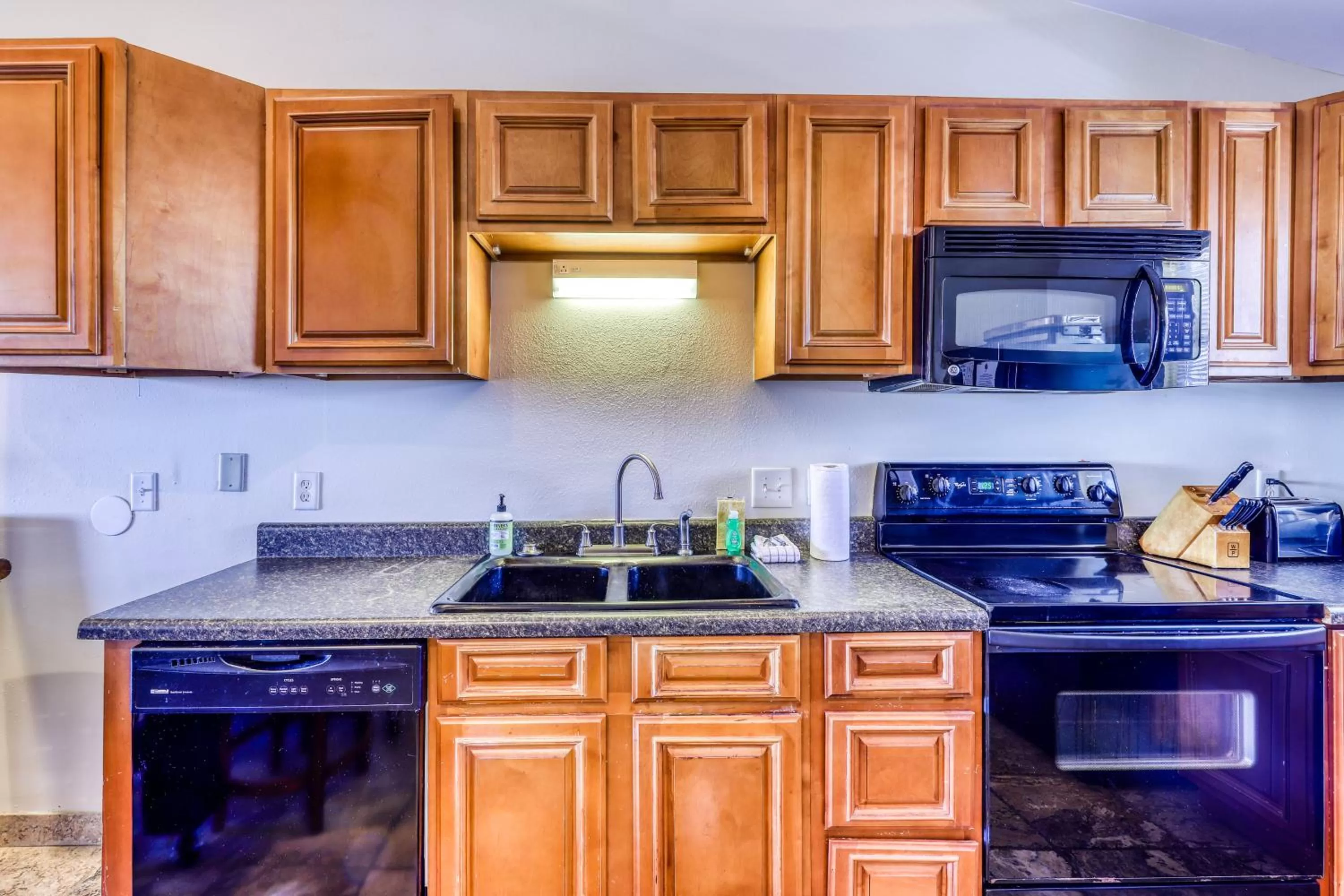 Kitchen/Kitchenette in Bayview Beach Escape