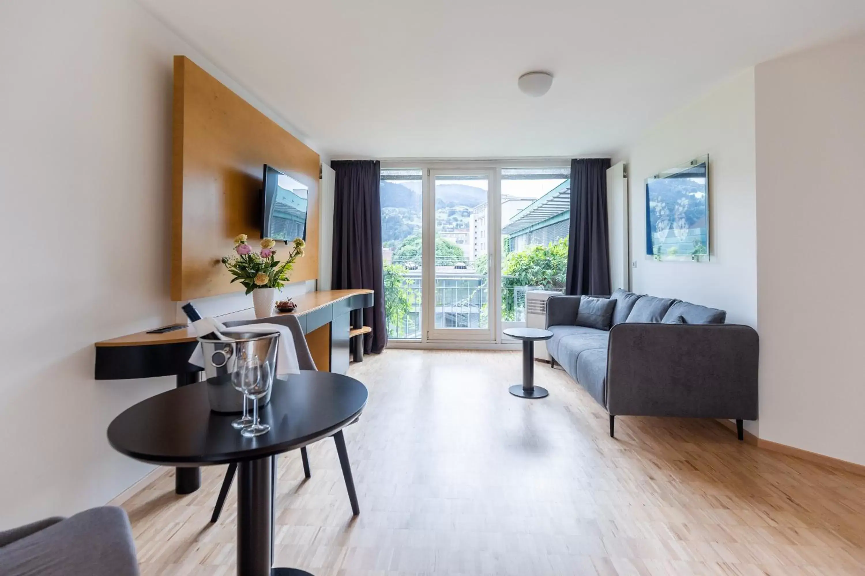 Living room, Seating Area in Vienna House by Wyndham Martinspark Dornbirn