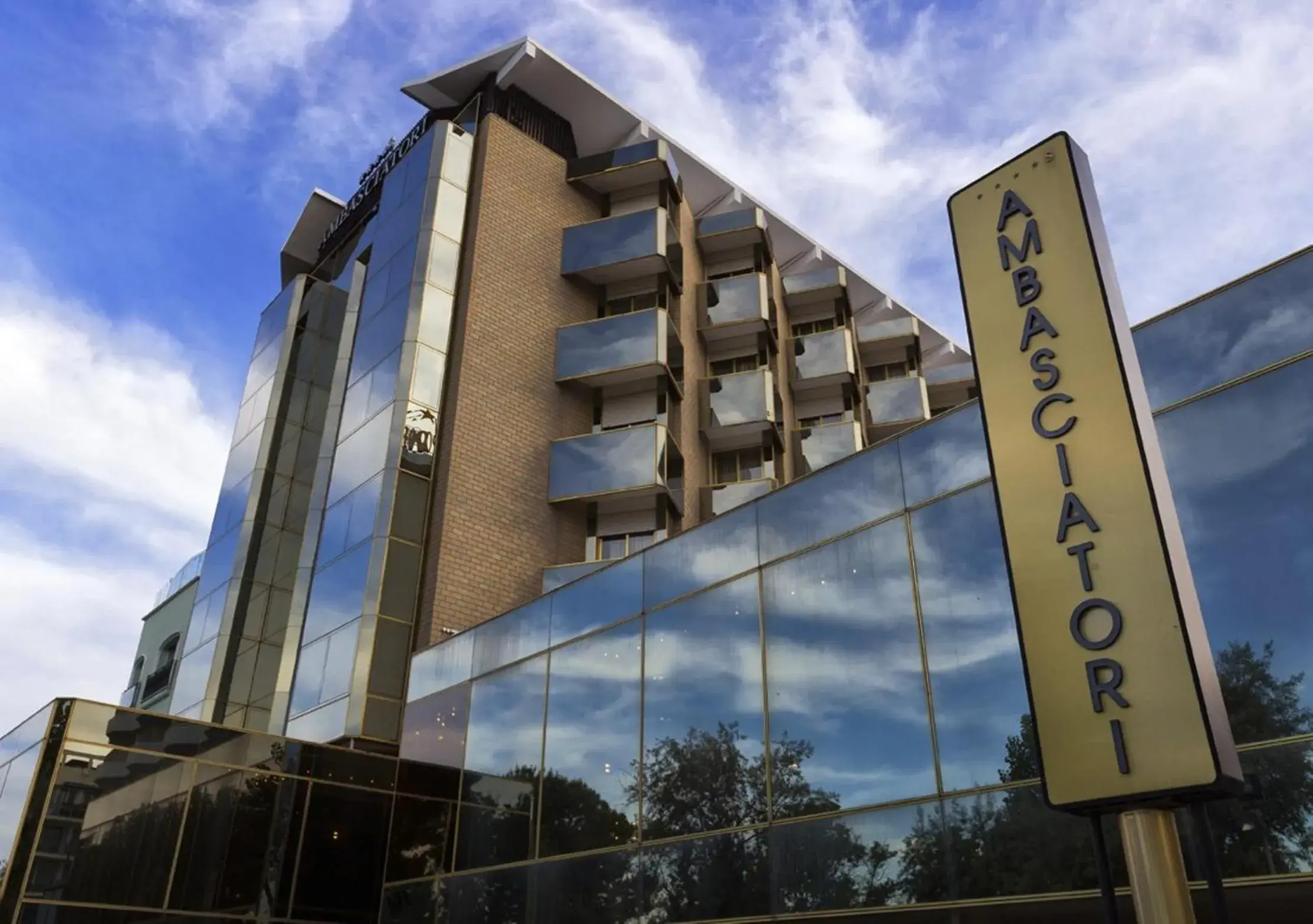 Facade/entrance, Property Building in Hotel Ambasciatori