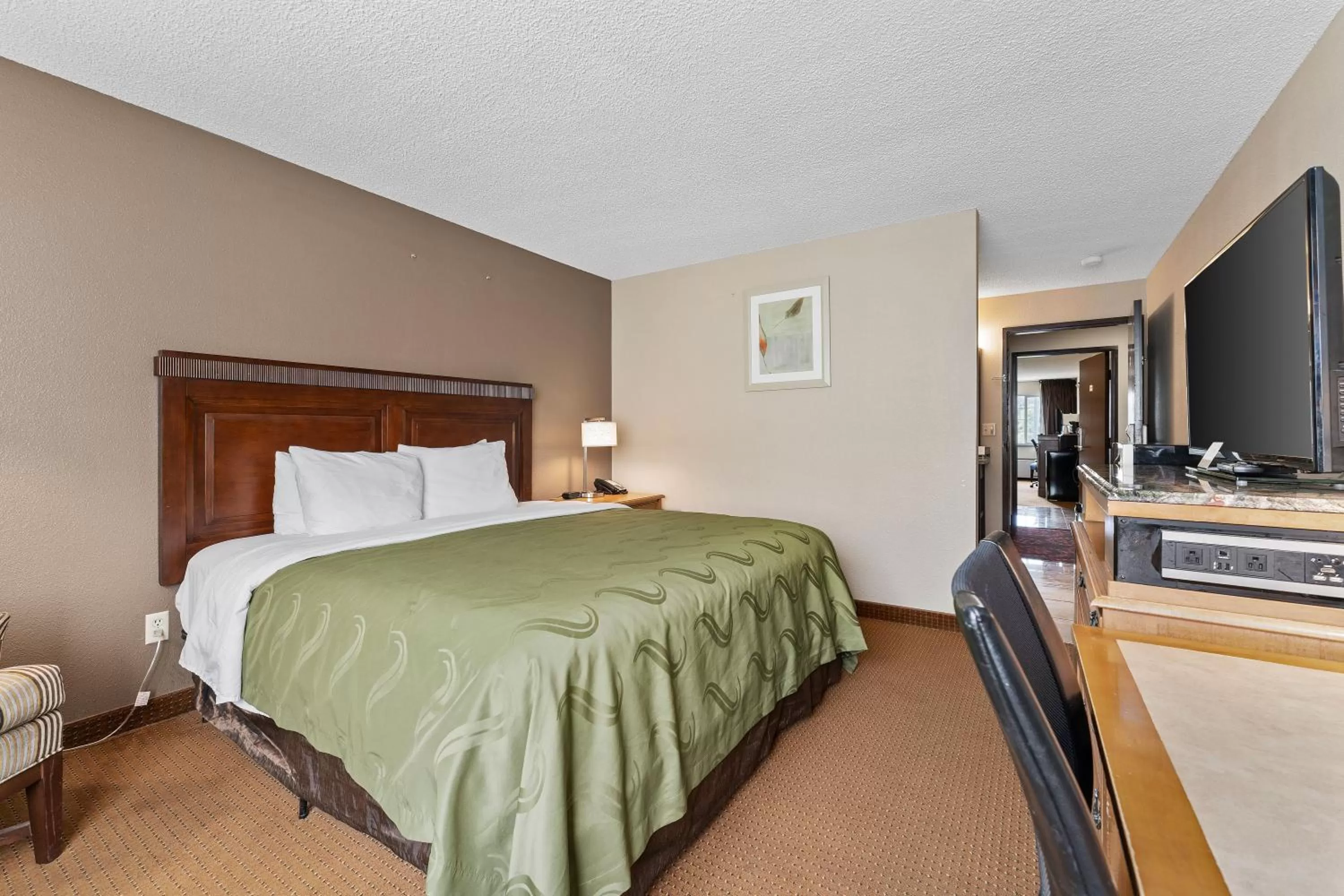 Bedroom in Quality Inn & Suites Okanogan - Omak