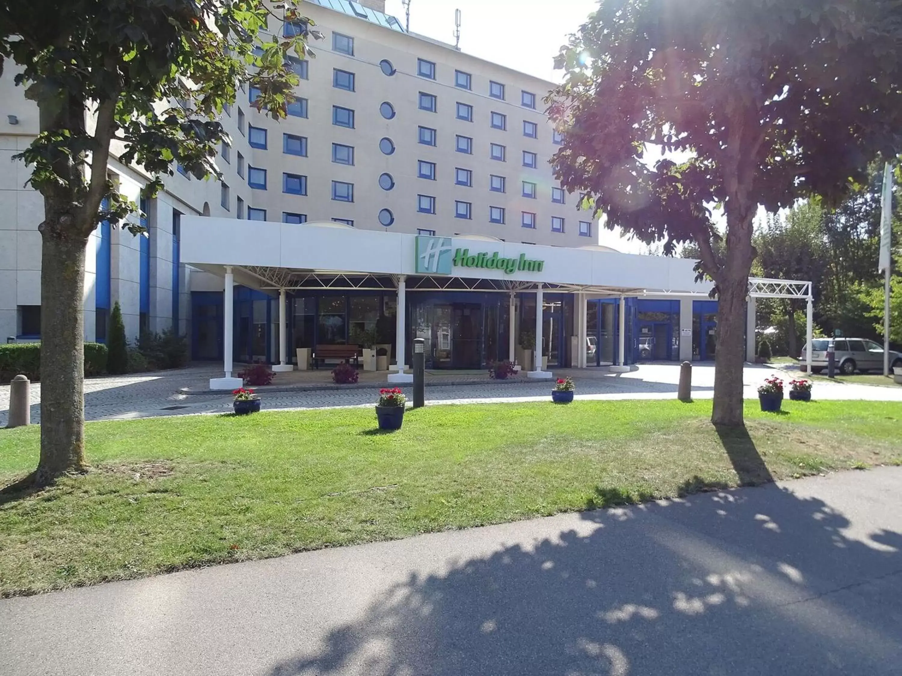 Property Building in Holiday Inn Stuttgart, an IHG Hotel