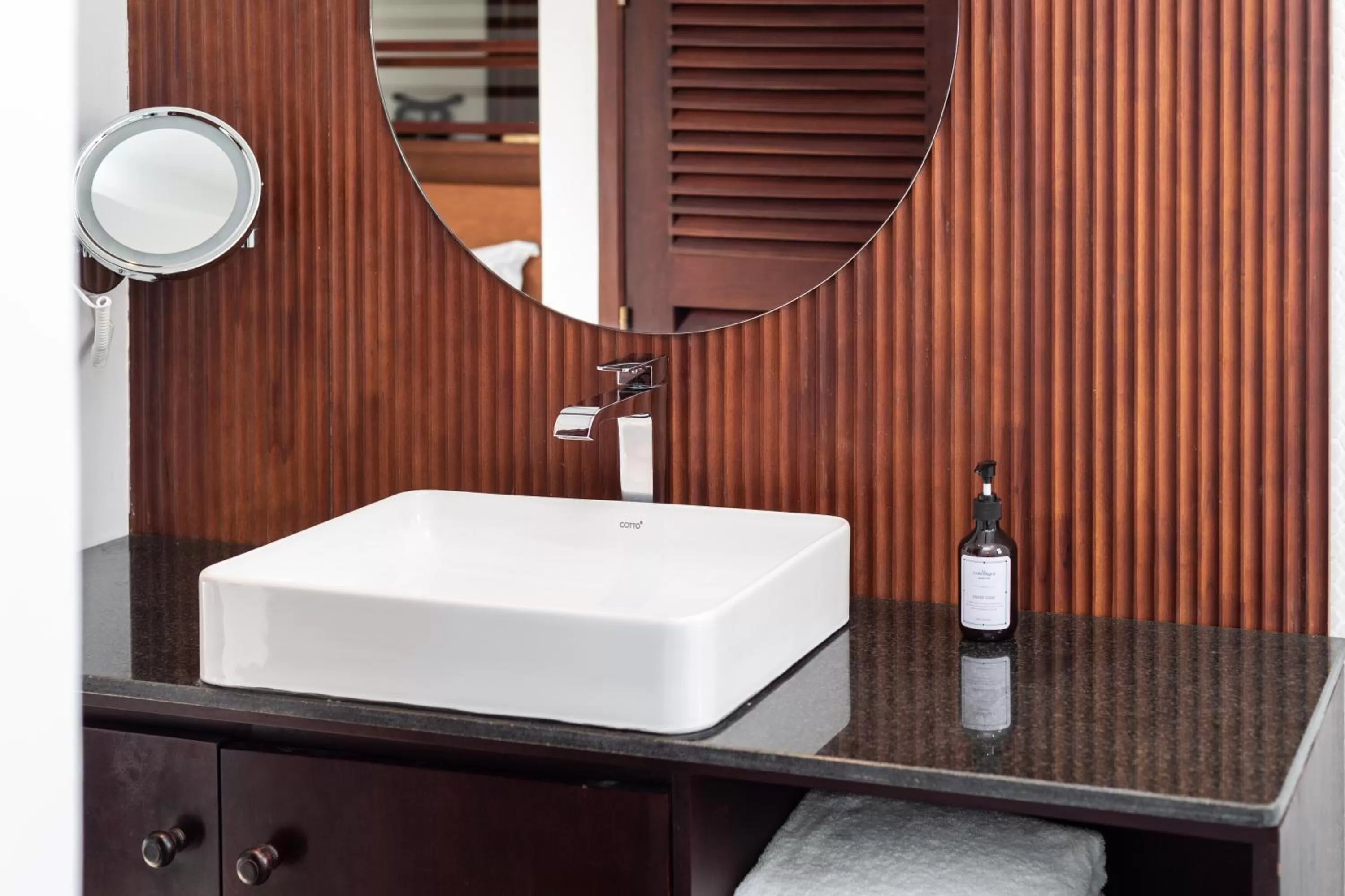 Bathroom in La Chronique Hotel