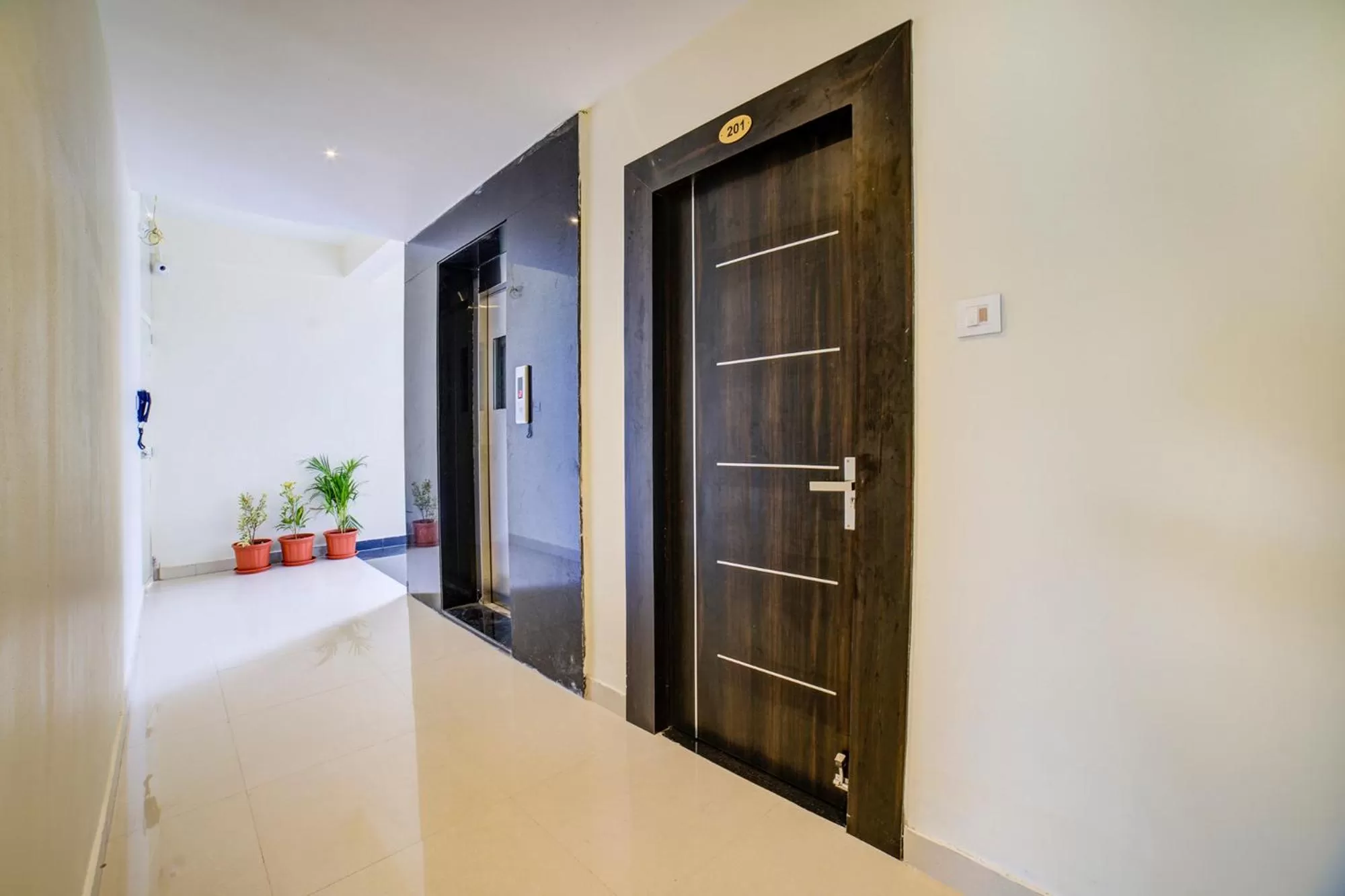 Lobby or reception in FabHotel Spark Inn Dwarakanagar