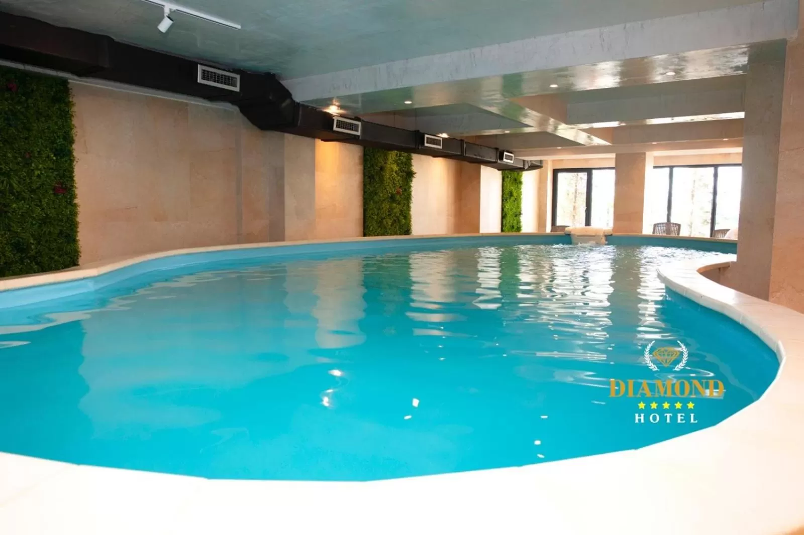 Swimming pool in Hotel Diamond Prishtina