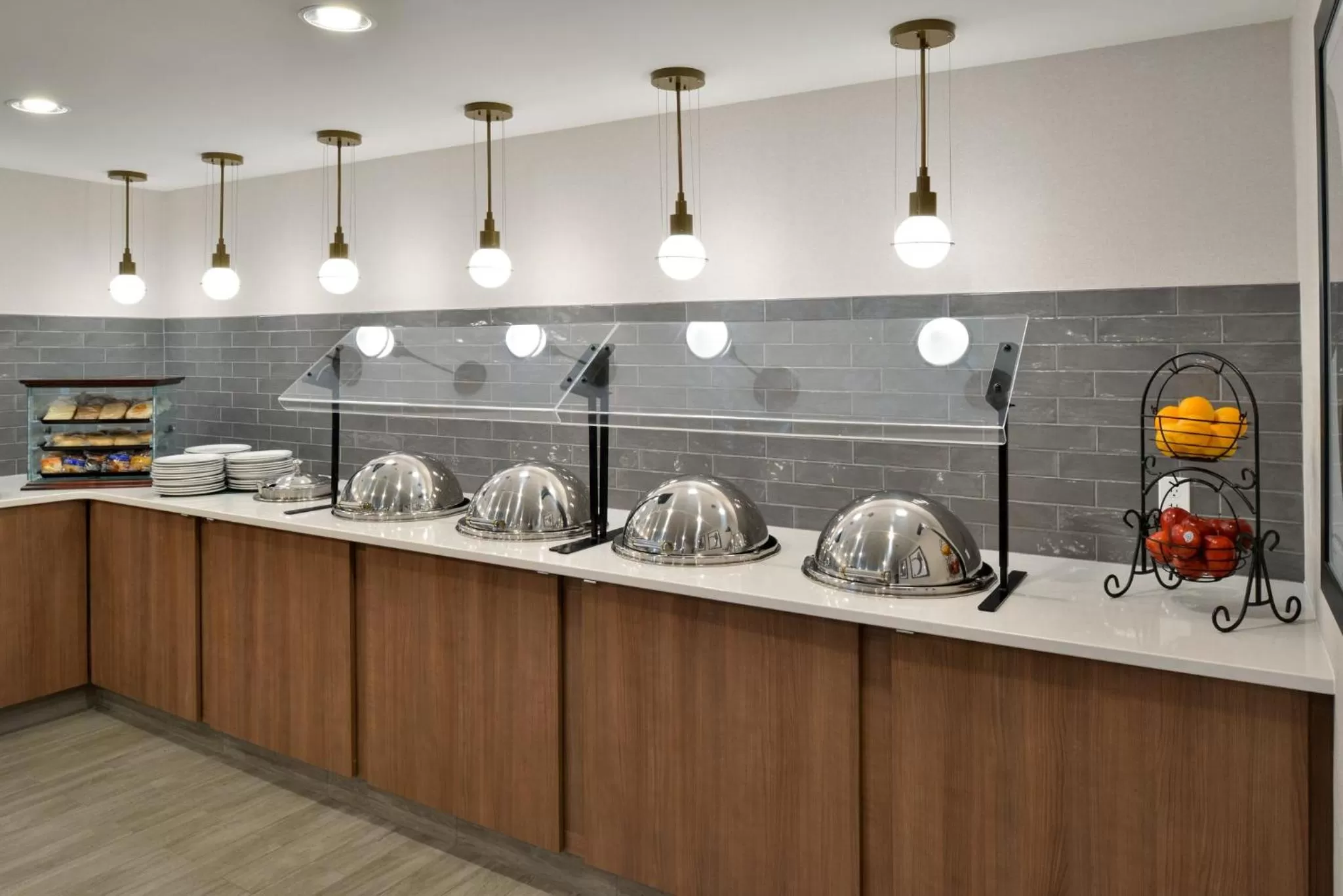 Restaurant/places to eat in Holiday Inn Hotel & Suites Overland Park-Convention Center by IHG