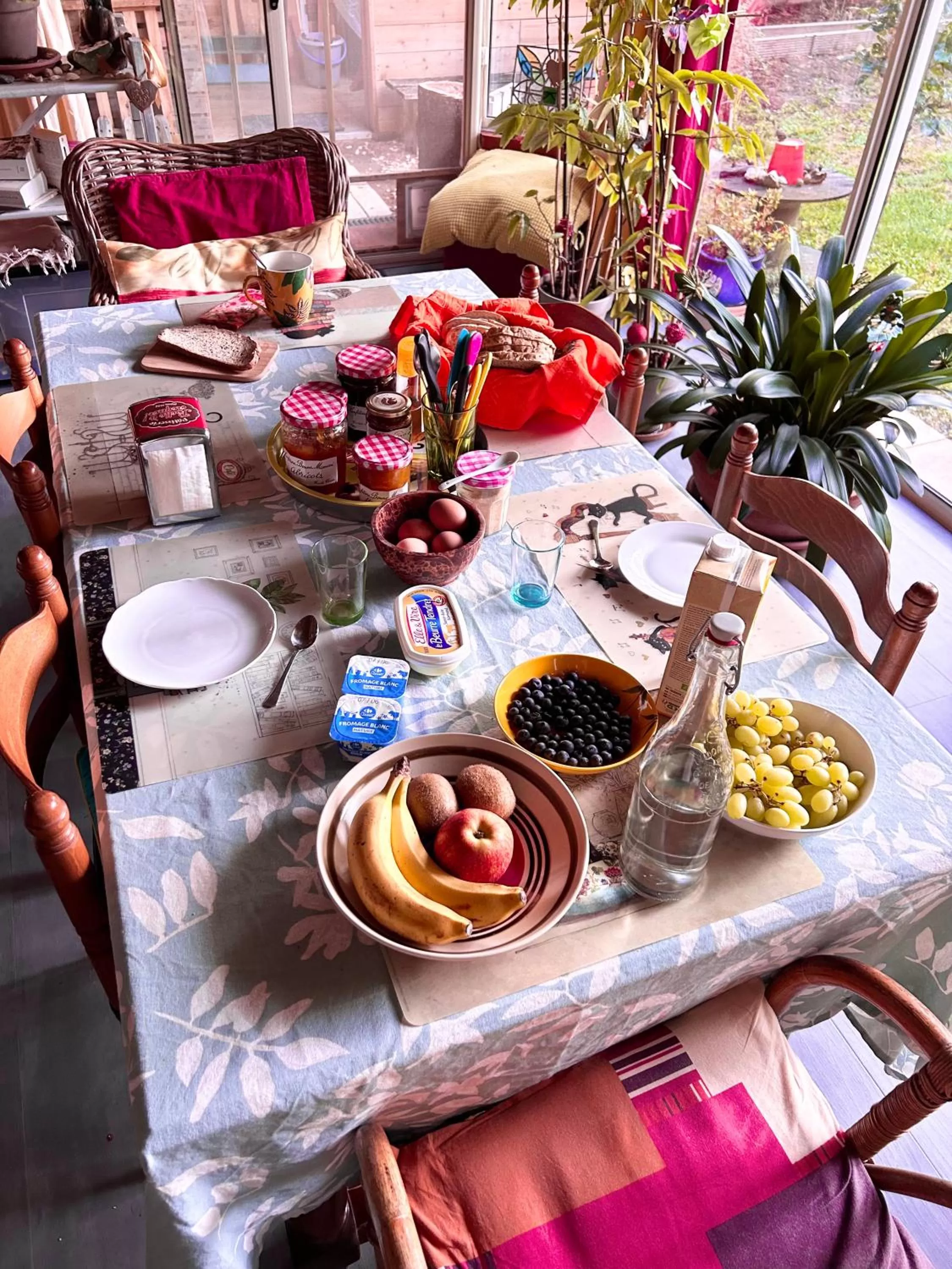 2 CHAMBRES B&B PRÈS DE L'AÉROPORT ET DU MEETT