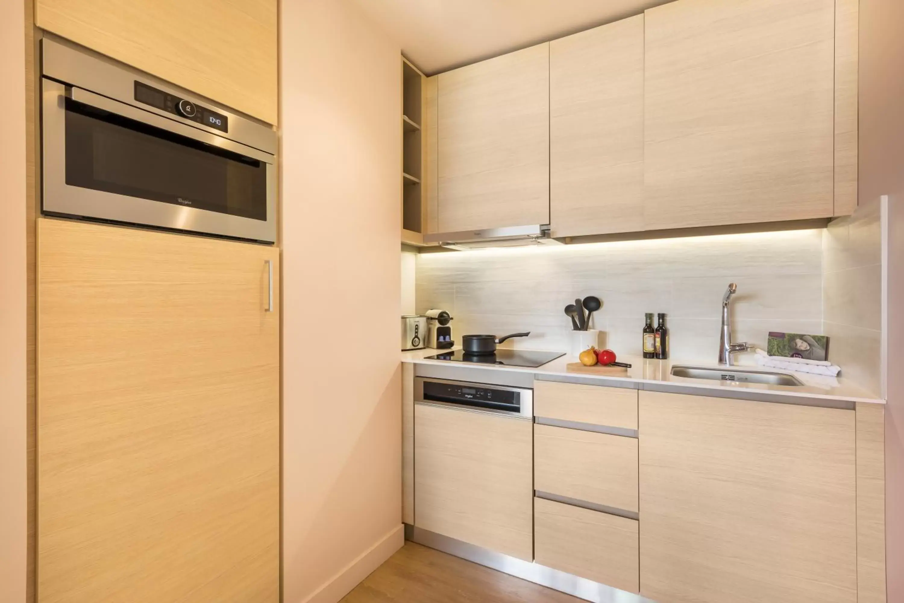 Kitchen or kitchenette, Kitchen/Kitchenette in Center Parcs Villages Nature Paris