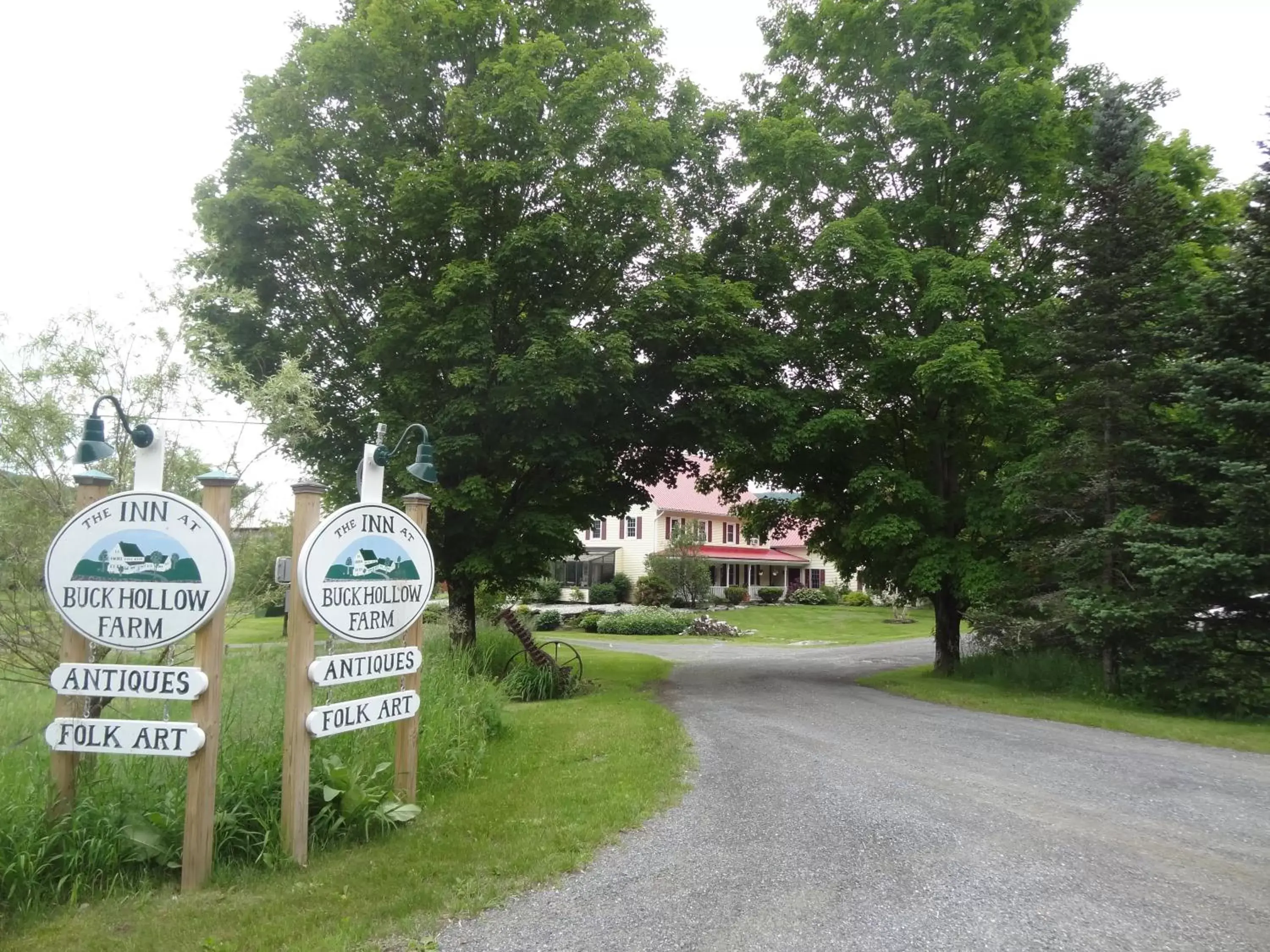 Facade/entrance in Inn at Buck Hollow Farm