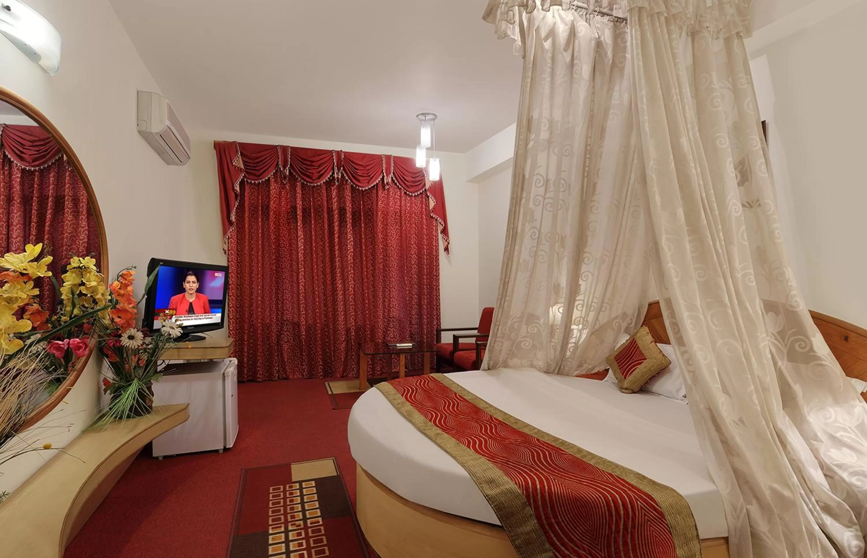Honeymoon Suite with Garden View  in The Orchard Greens