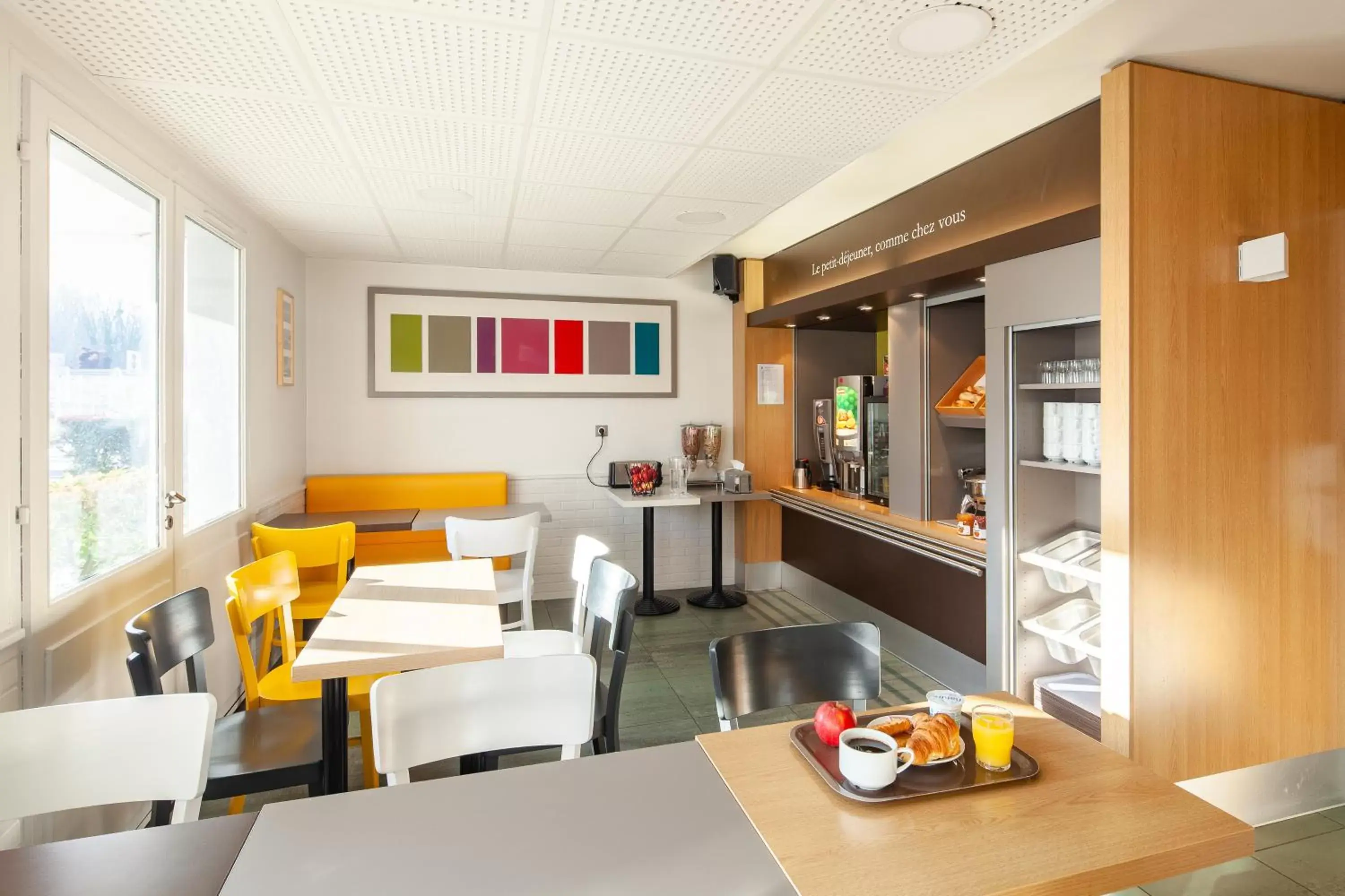 Buffet breakfast, Restaurant/Places to Eat in B&B HOTEL Bretigny-sur-Orge