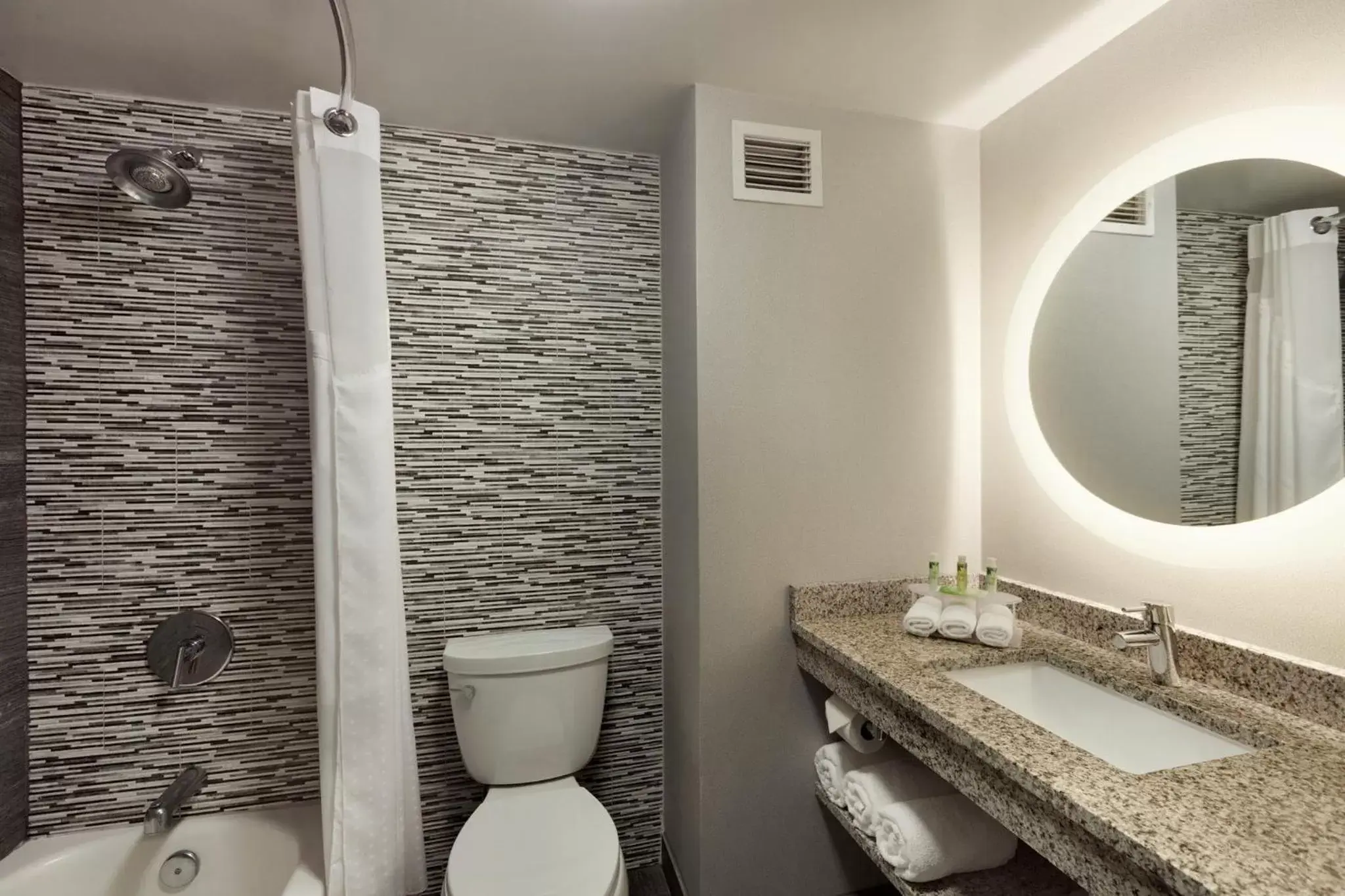 Photo of the whole room, Bathroom in Holiday Inn Express Williamsburg North, an IHG Hotel