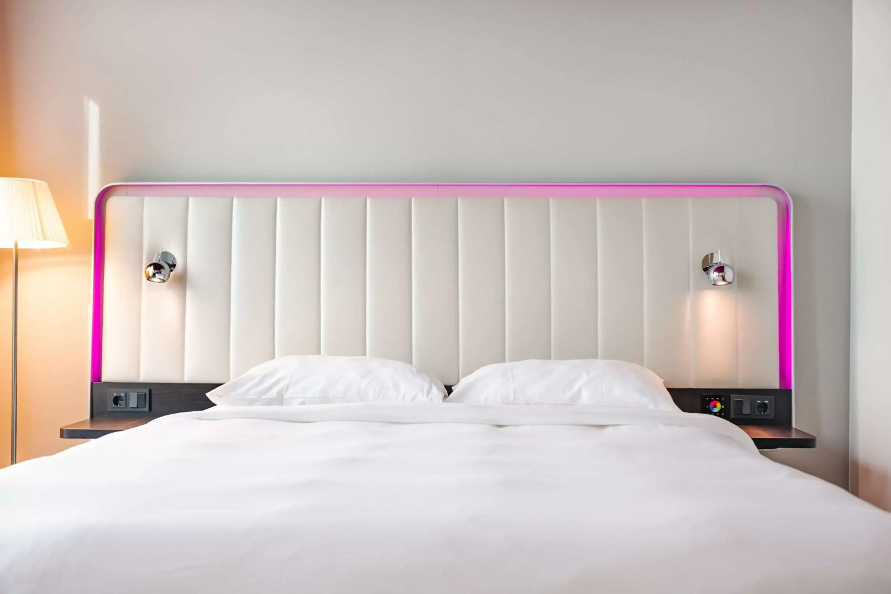 Bedroom, Bed in Park Inn by Radisson Stuttgart